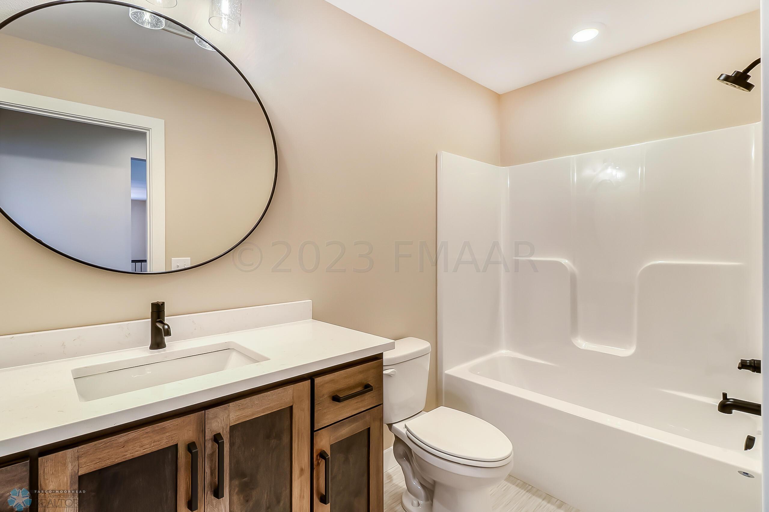 Upstairs Bathroom1_1