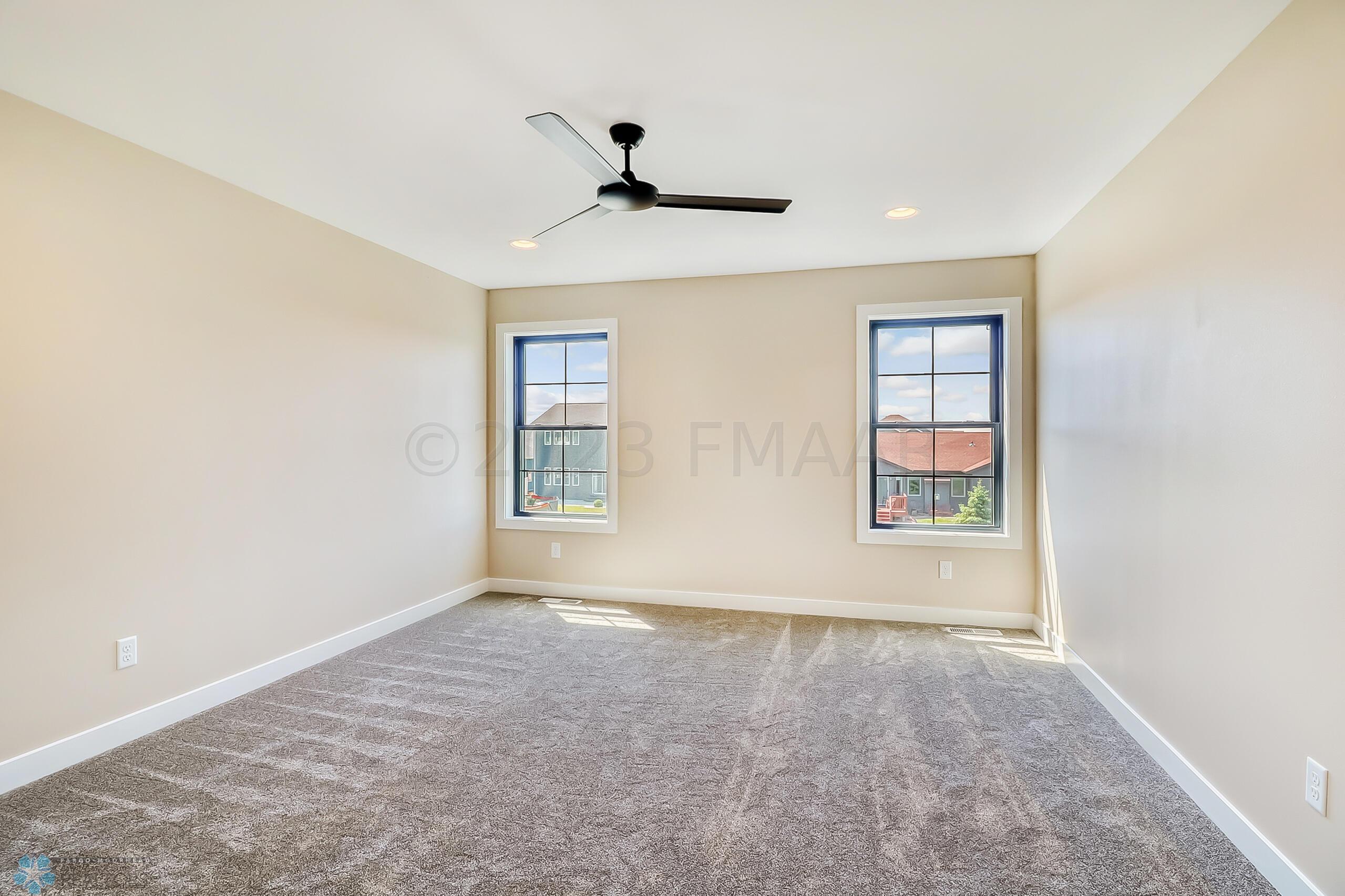 Master Bedroom1_0