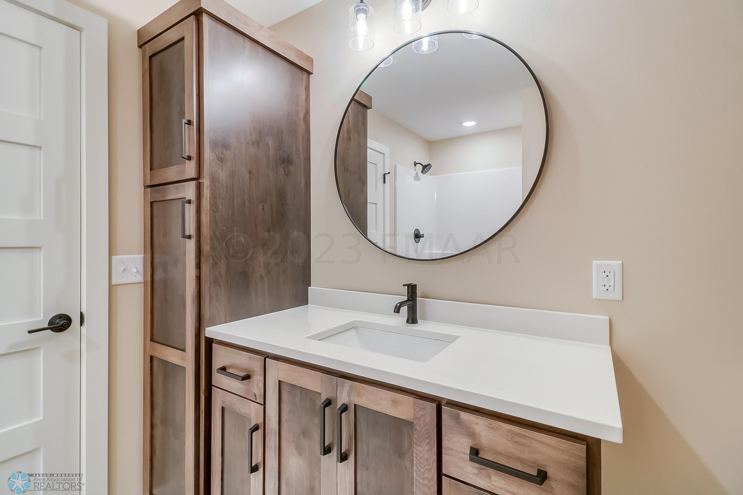 Basement Bathroom1_2