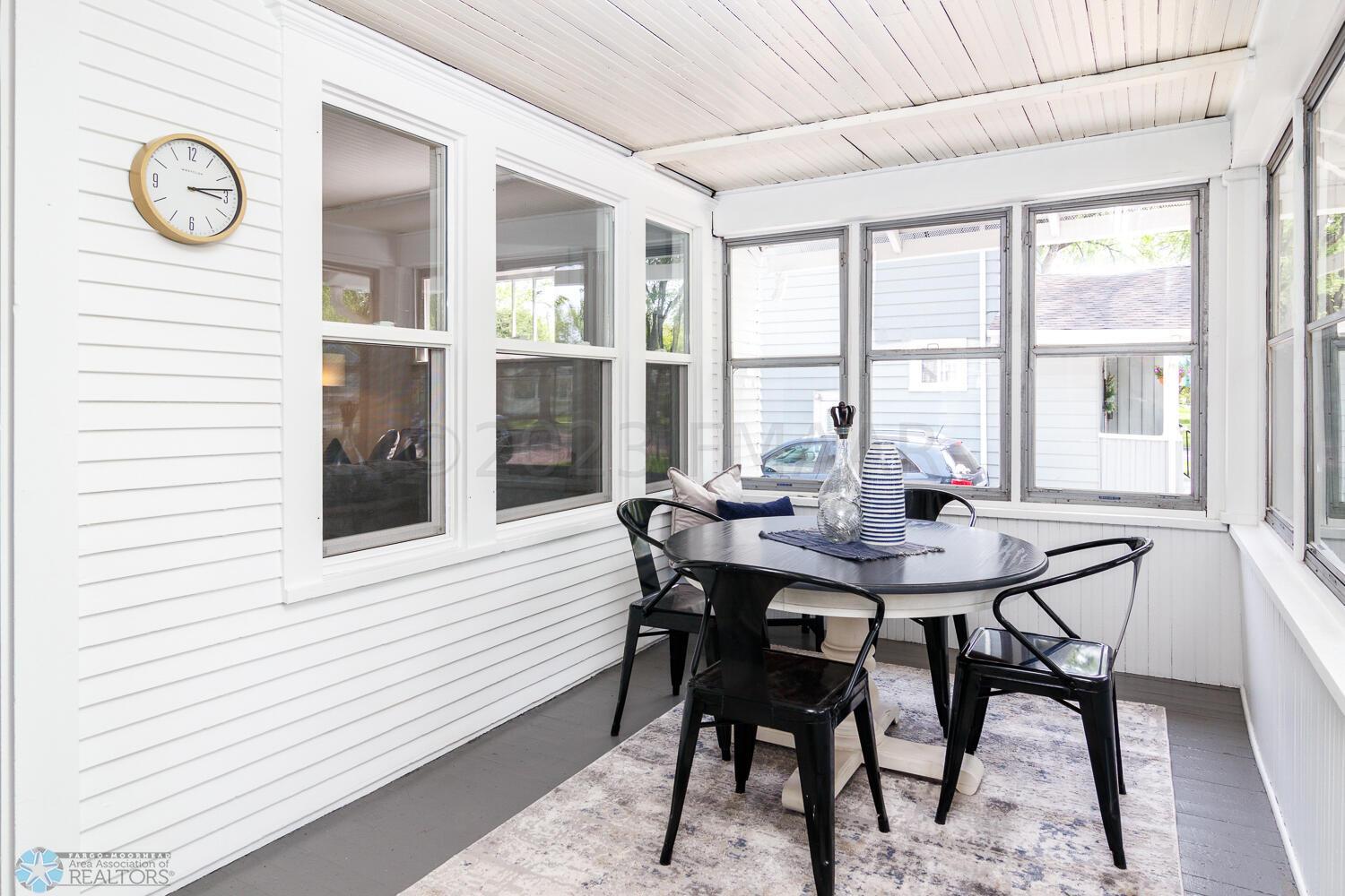 3 season porch