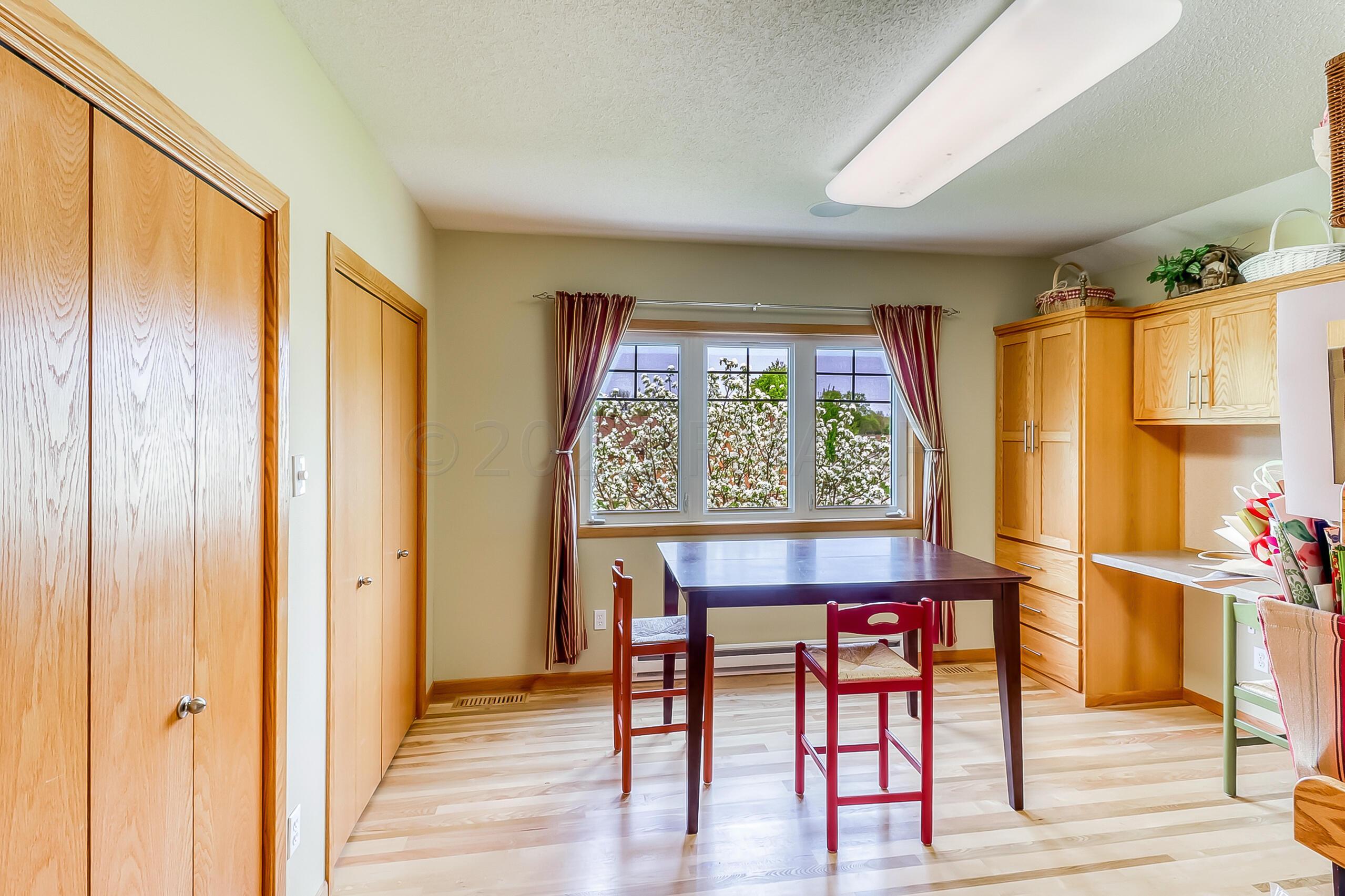 Bonus/Craft Room