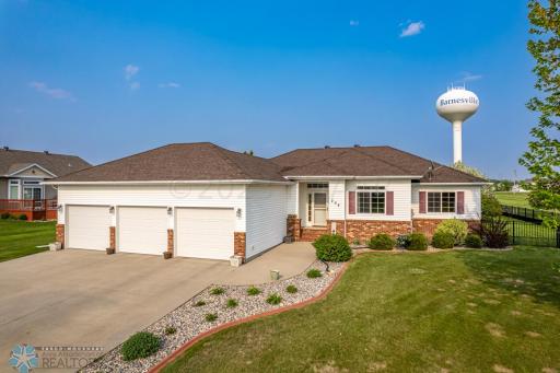 204 11 Street NE, Barnesville, MN 56514