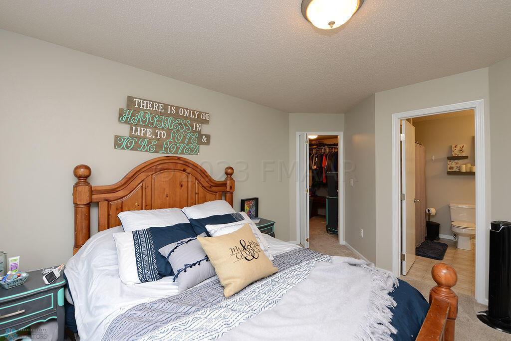 Primary Bedroom to Hollywood Bath