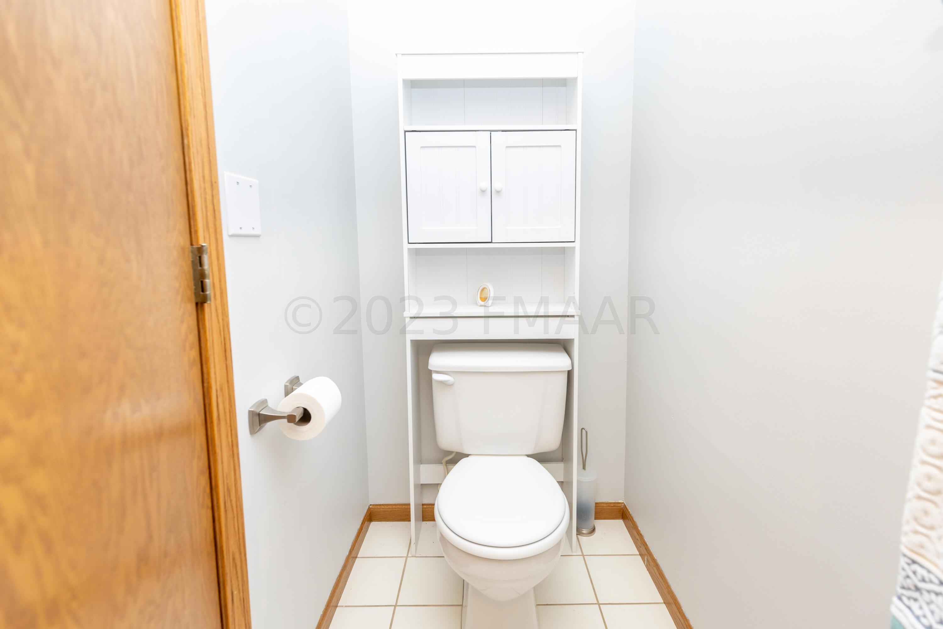 1/2 Bath