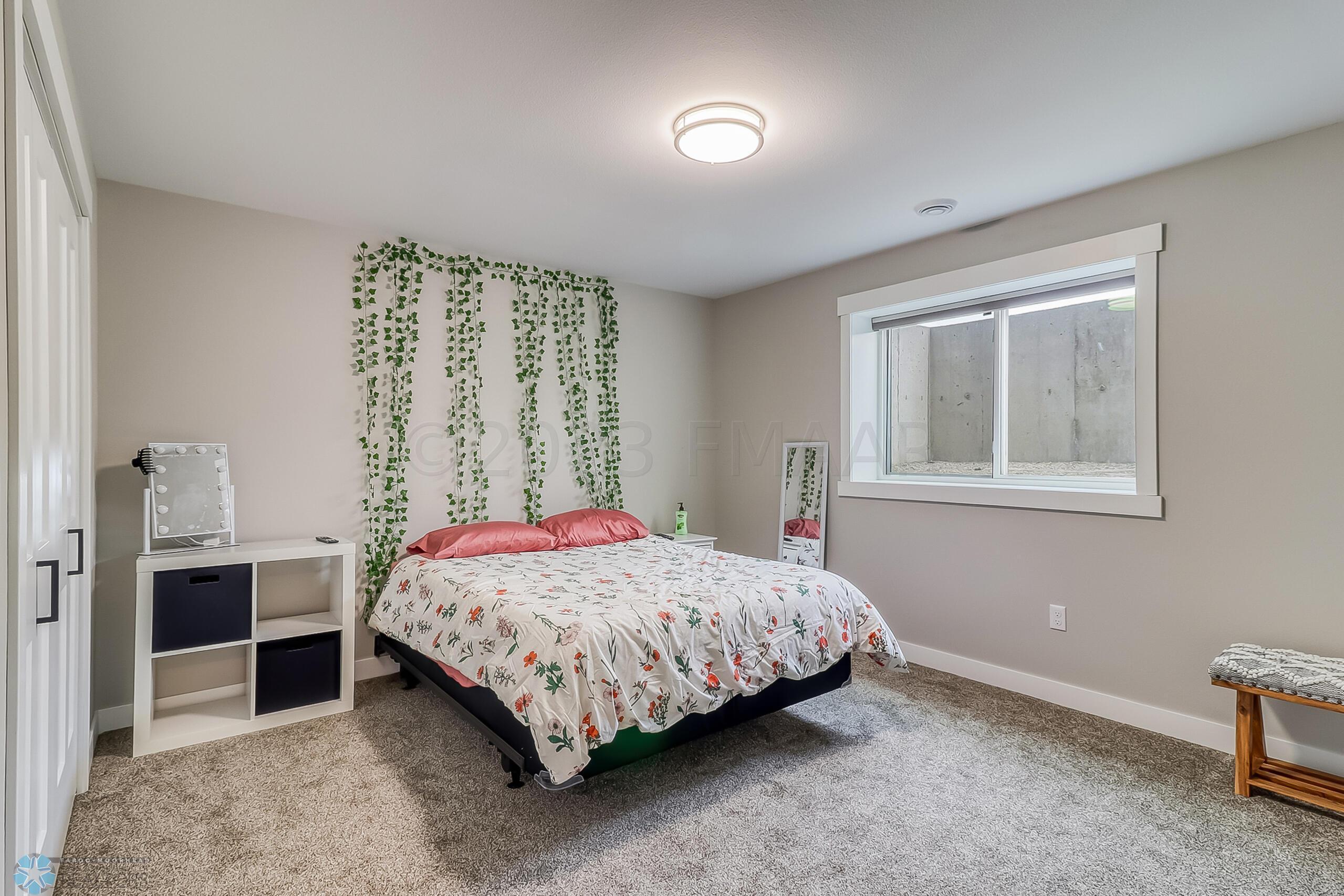Basement Bedroom2_1