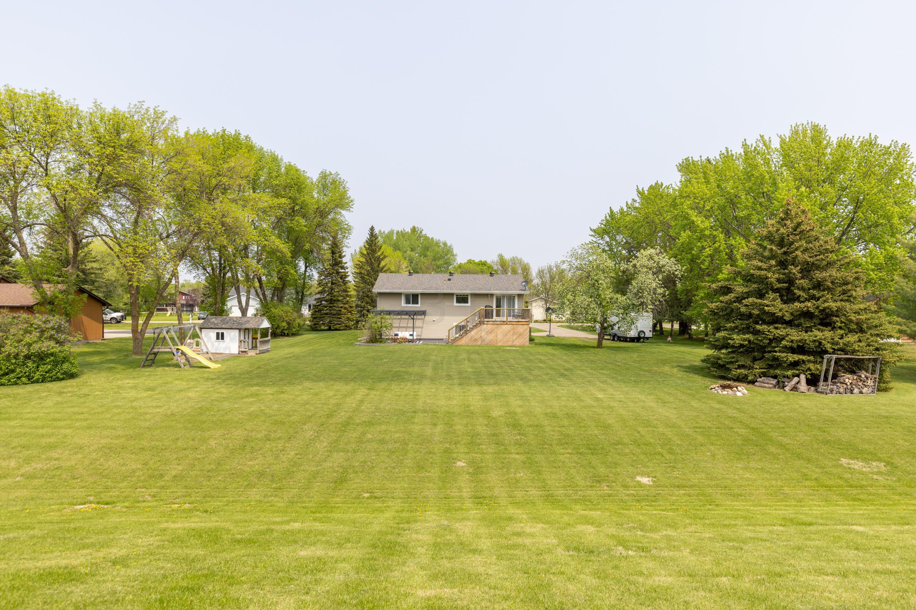 813 62nd-34