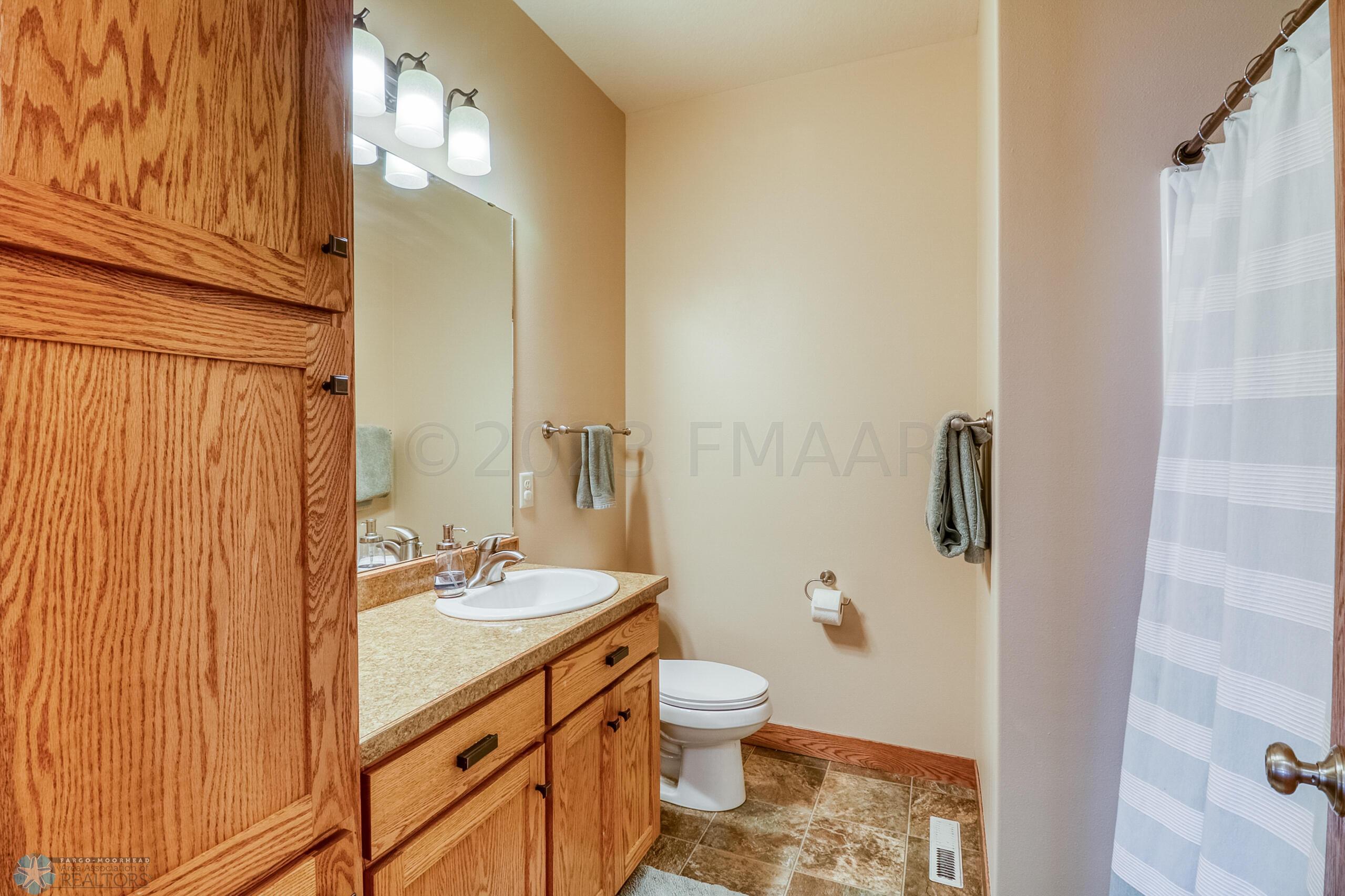 Bathroom1_1