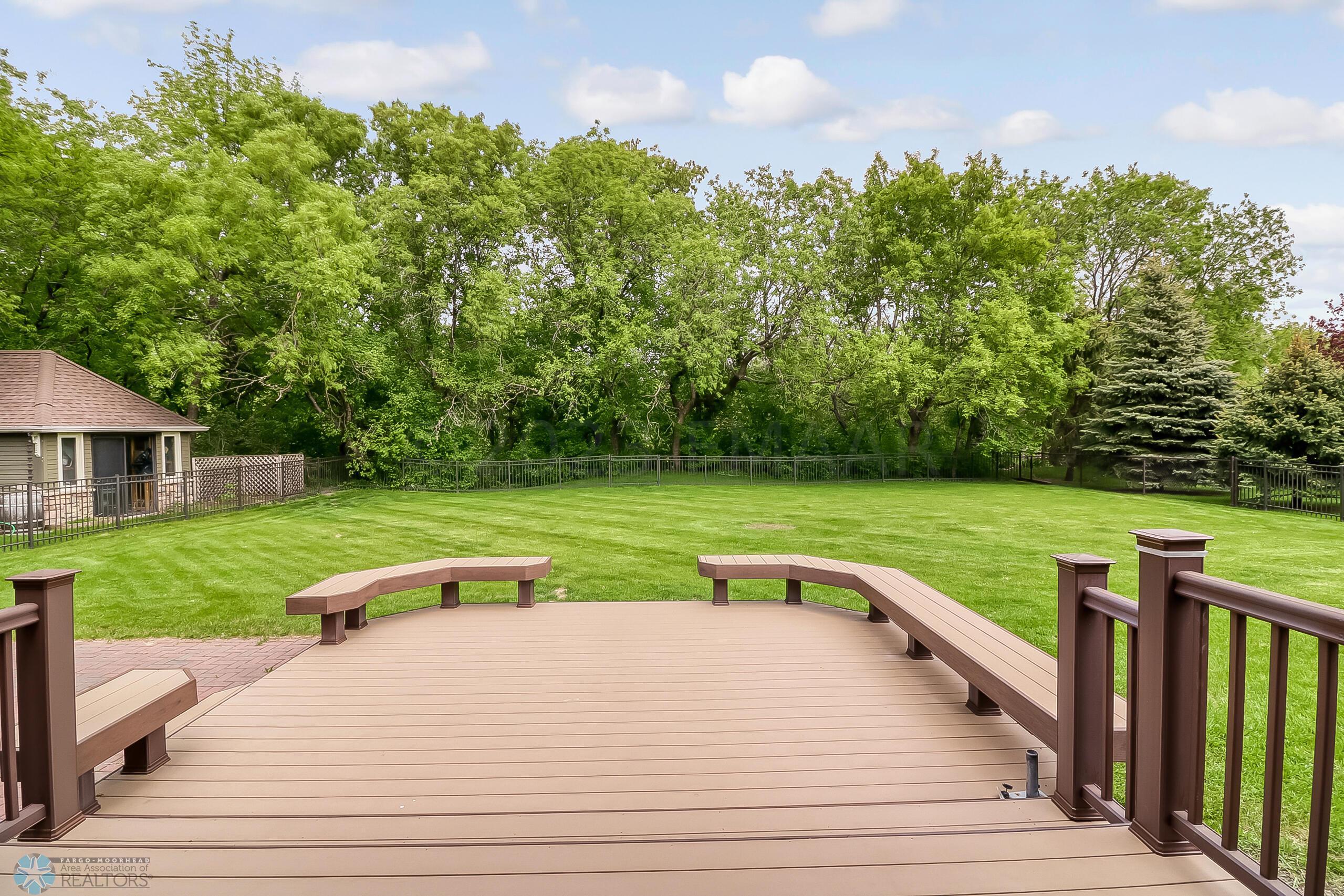 BackyardDeck1_1