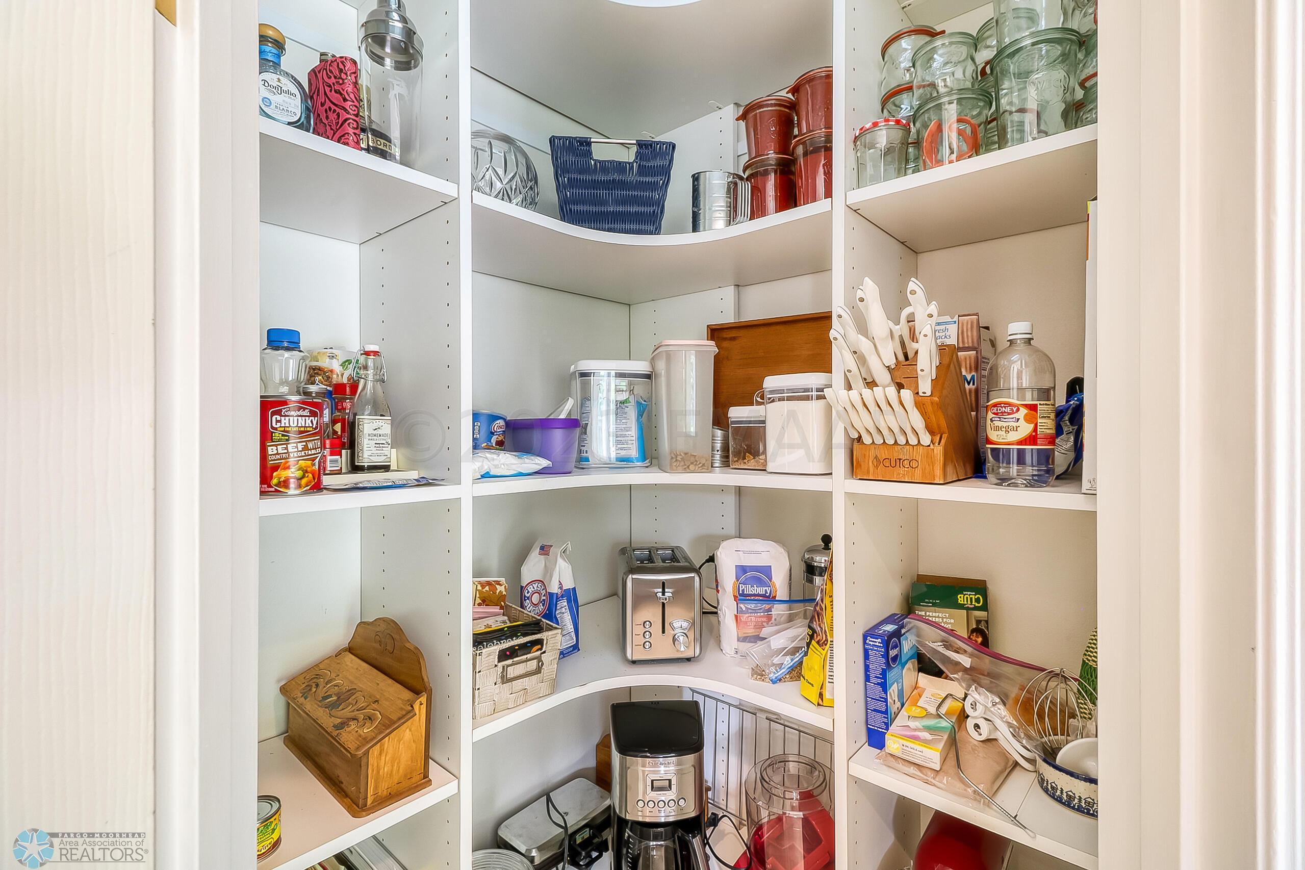 KitchenPantry