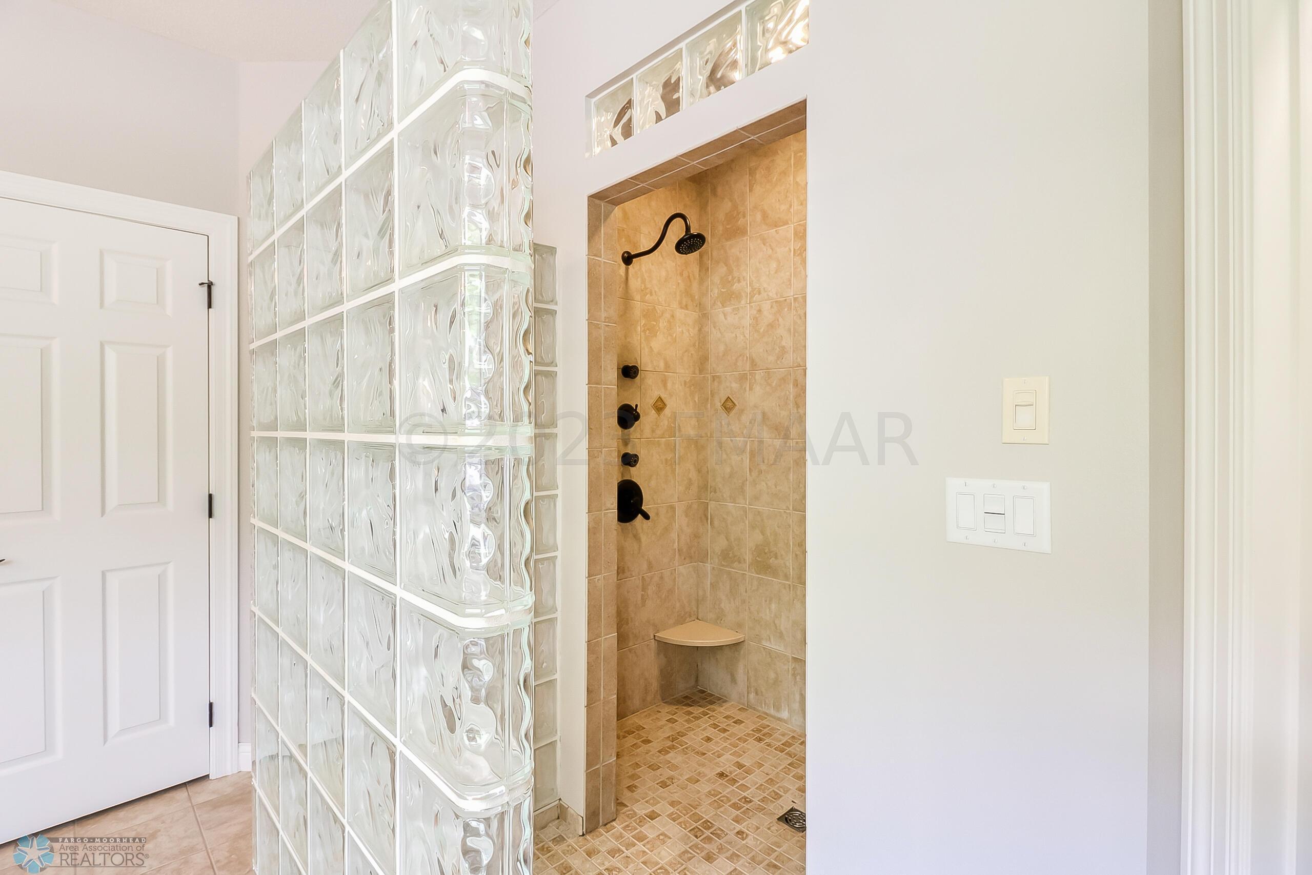 Primary Bathroom1_3