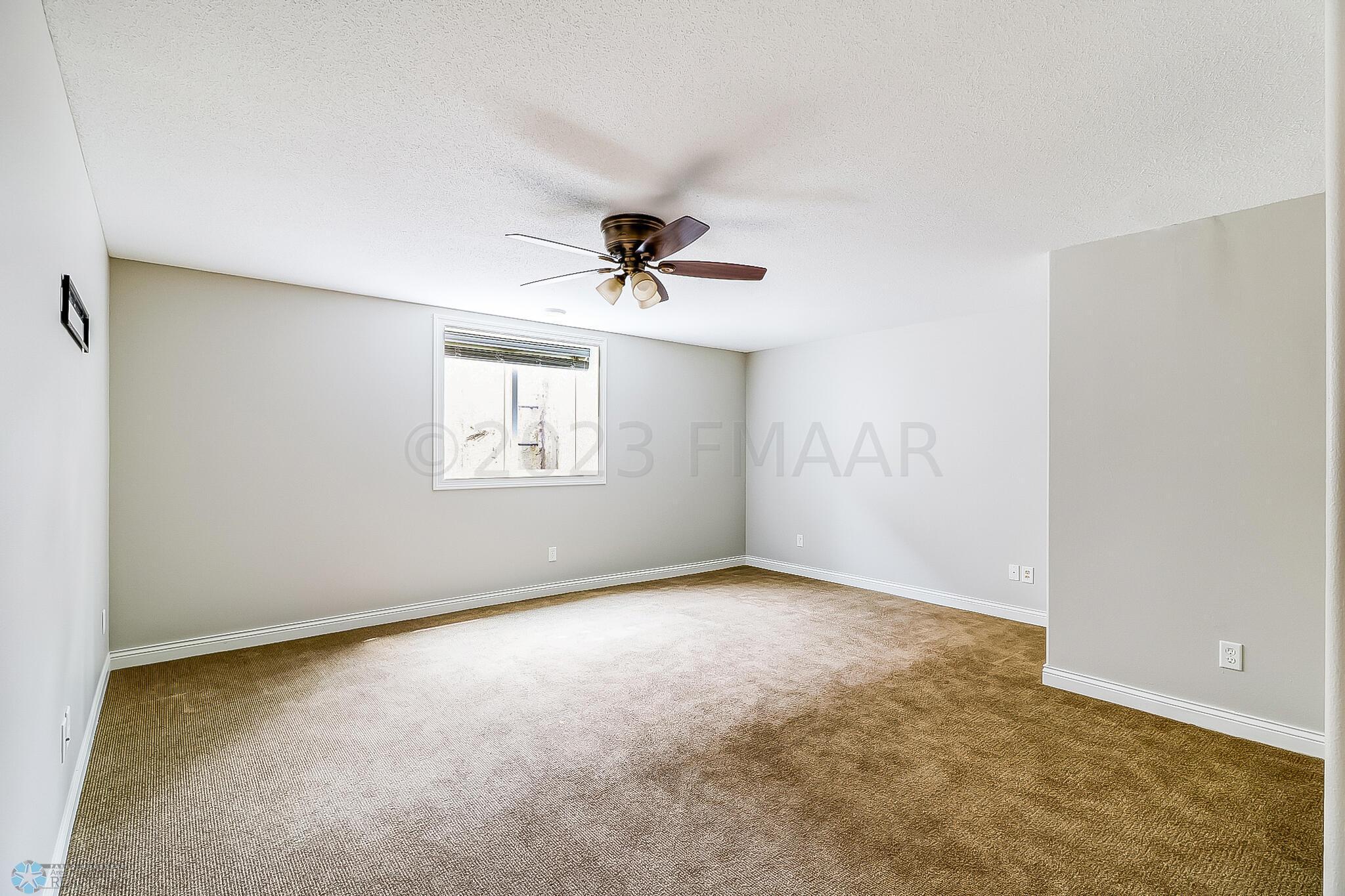 Basement Bedroom2_2