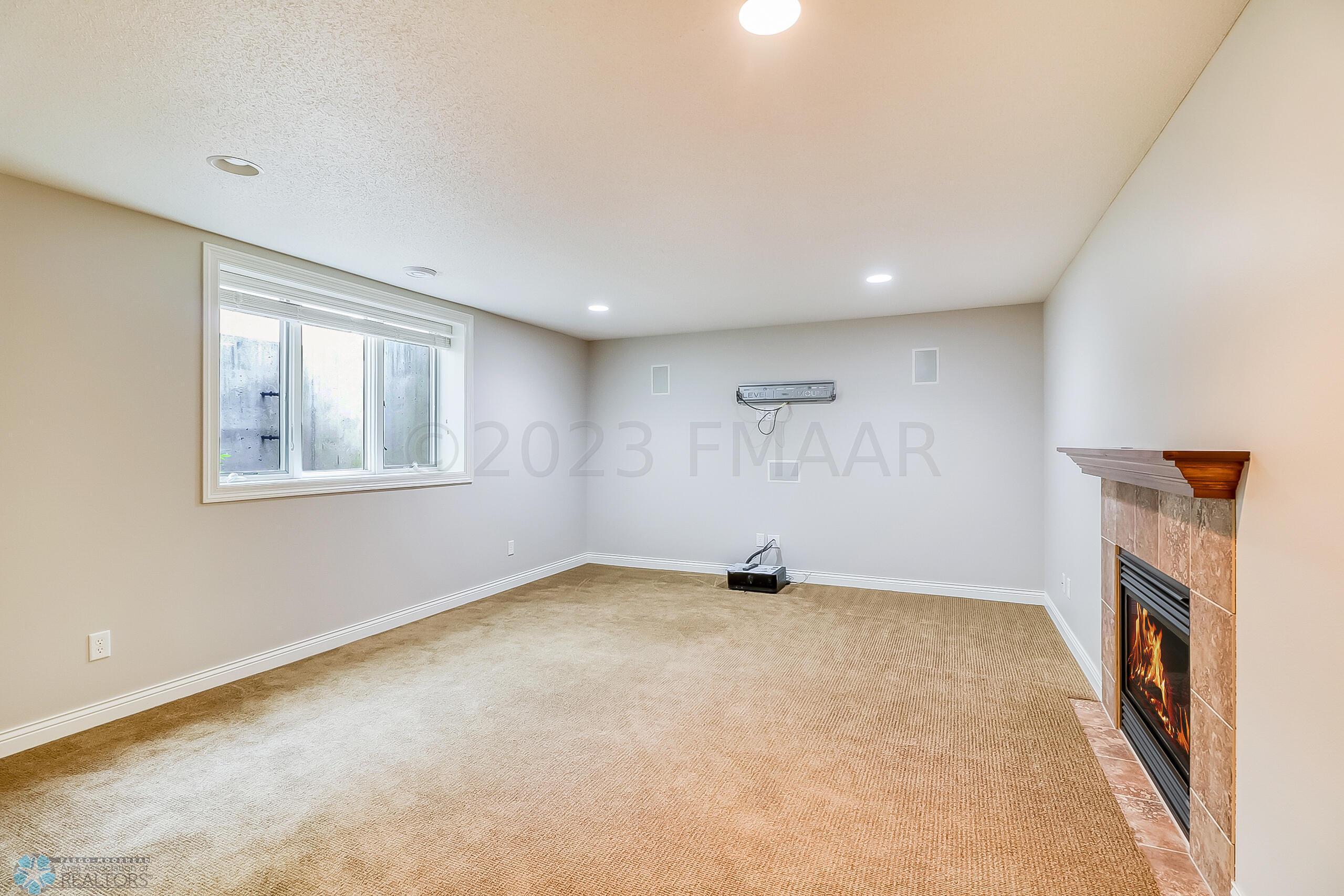 Basement Familyroom1_3