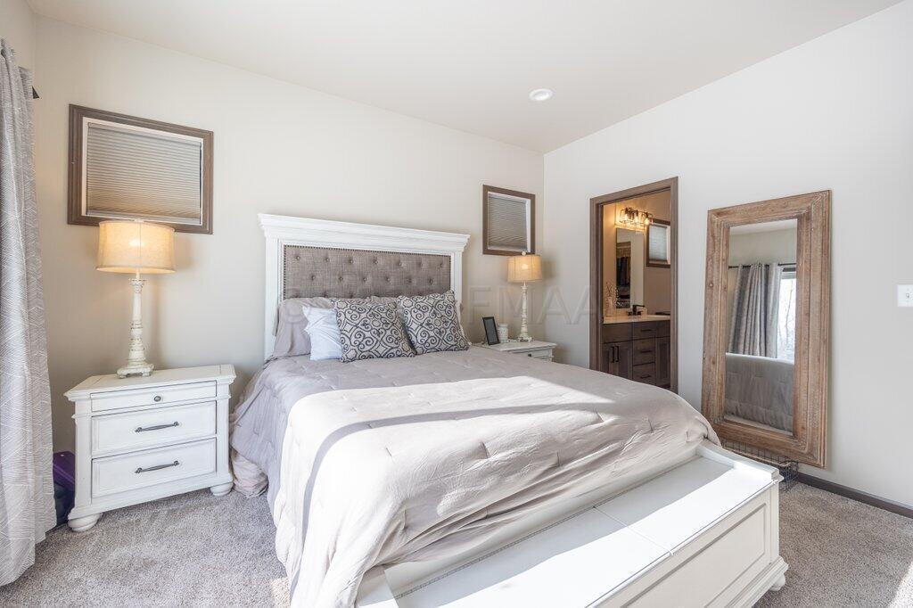 6021-Primary Suite to Primary Bath