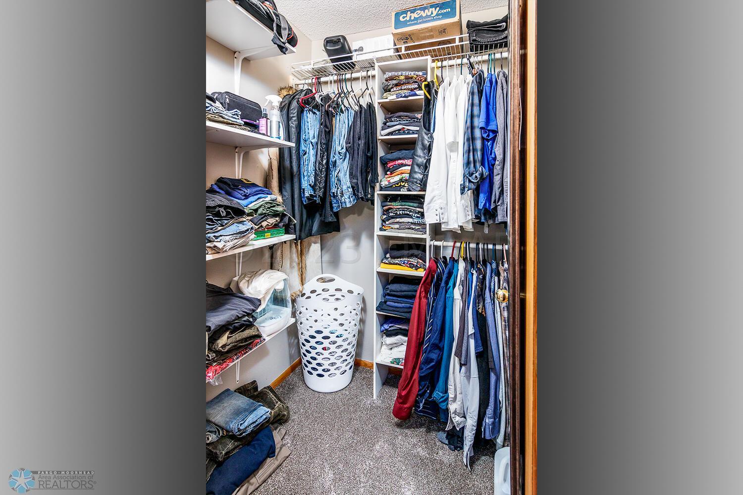 walk in closet