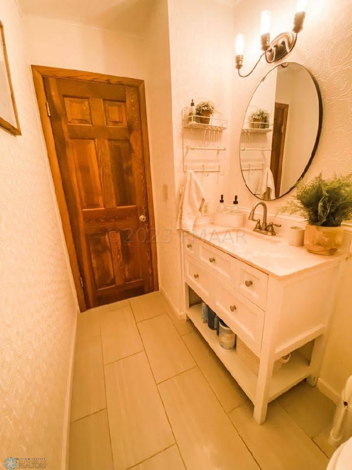 Main Flr.Bath