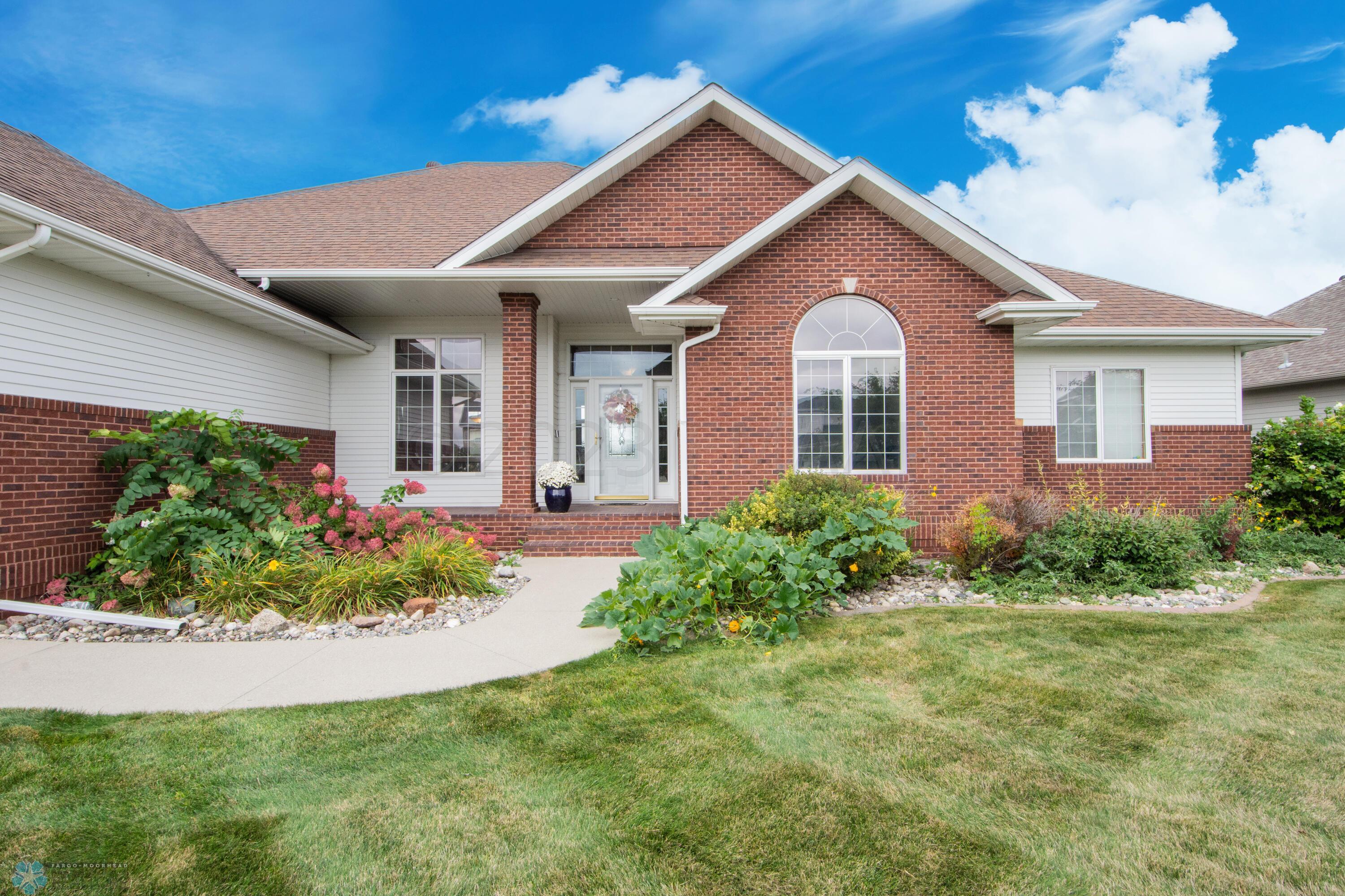 HOUSE FRONT