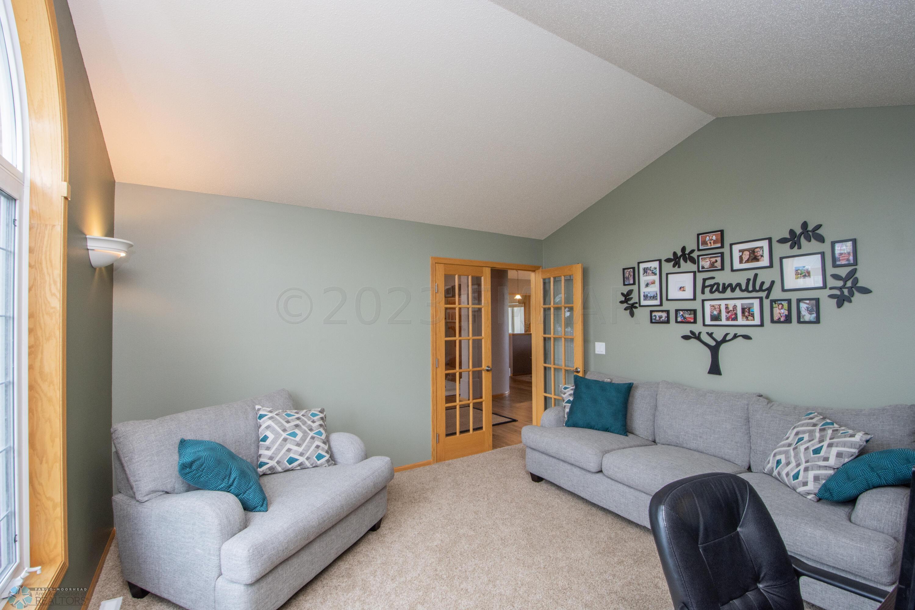 OFFICE OFF OF ENTRY