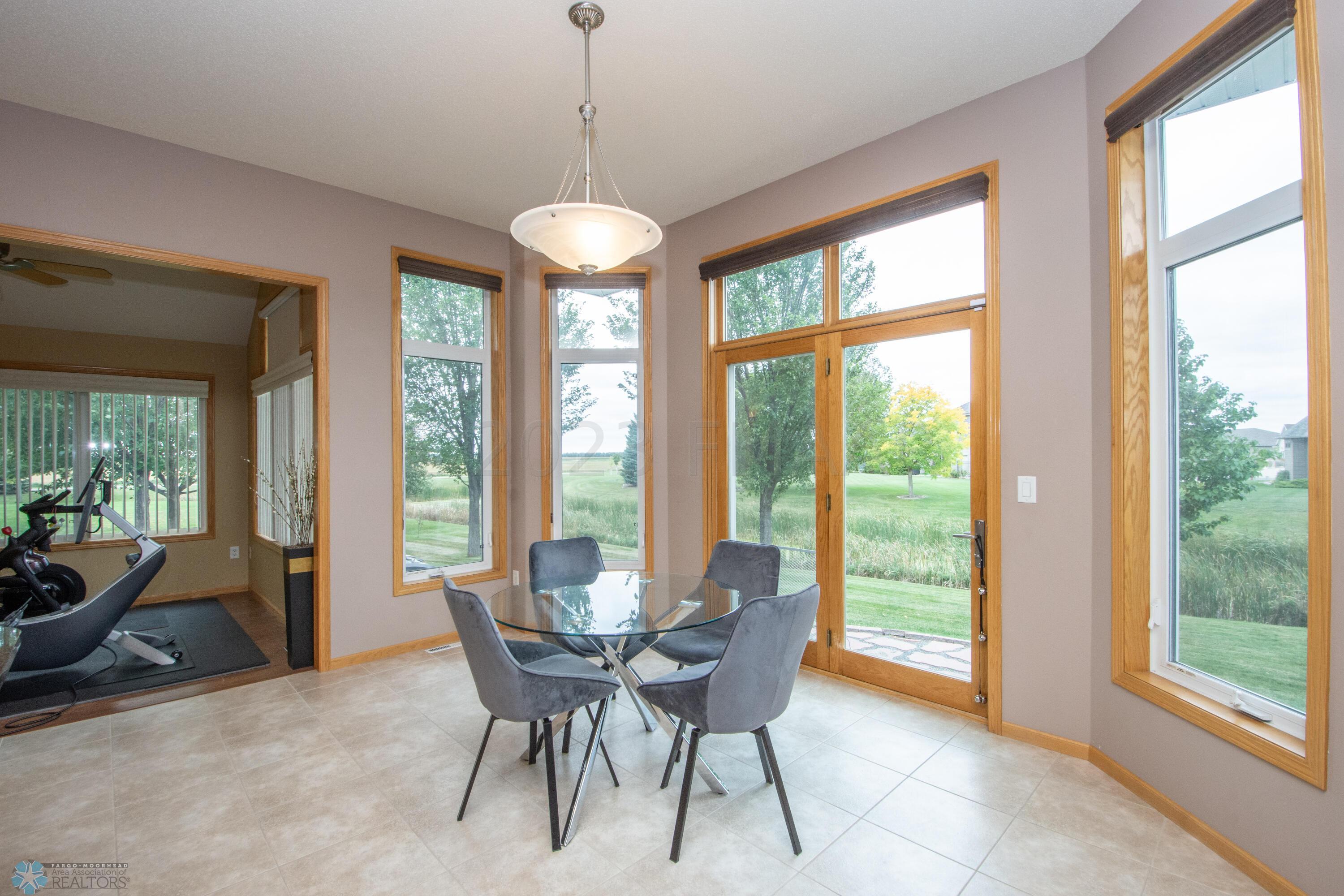 BREAKFAST NOOK
