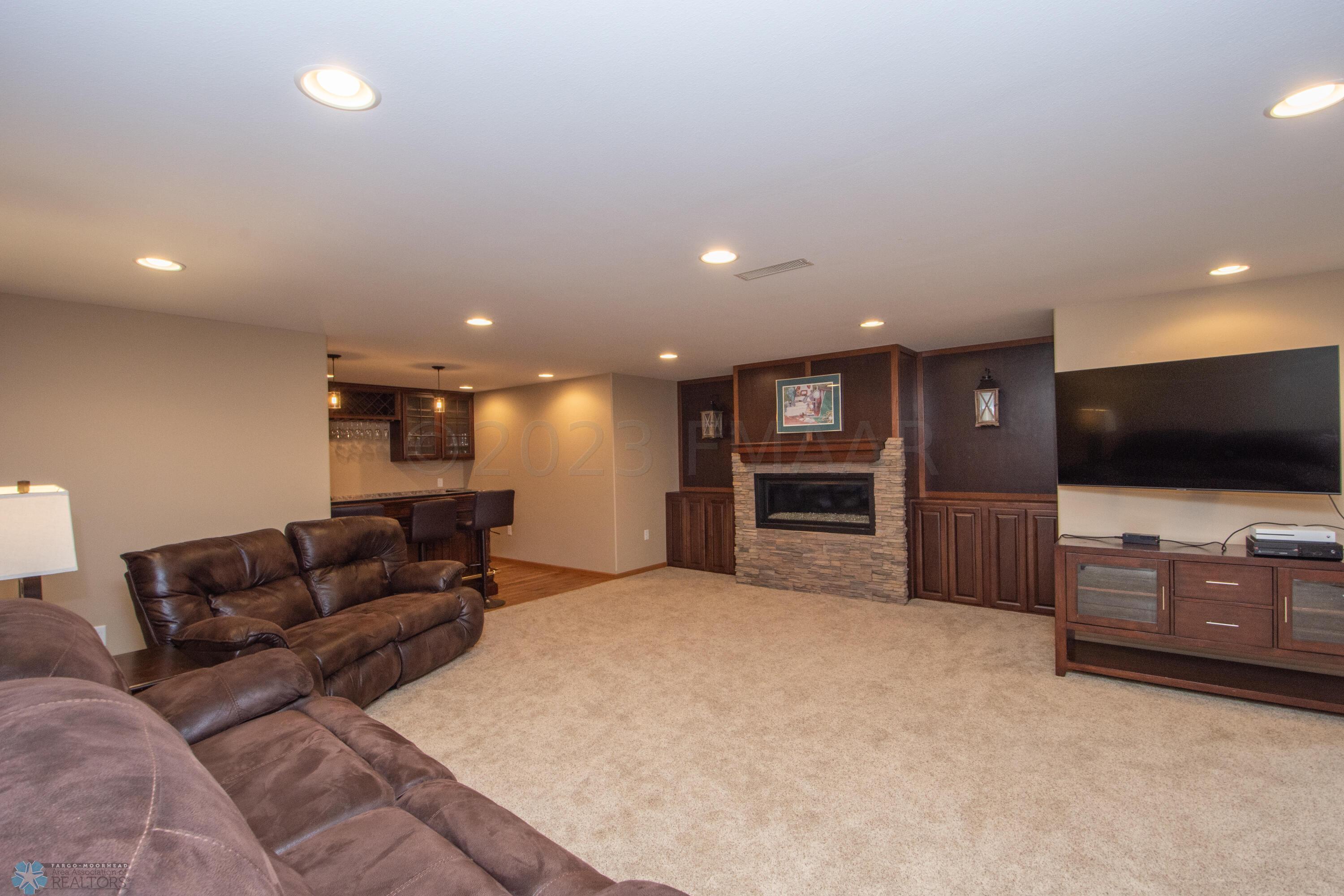 BASEMENT FAMILY ROOM