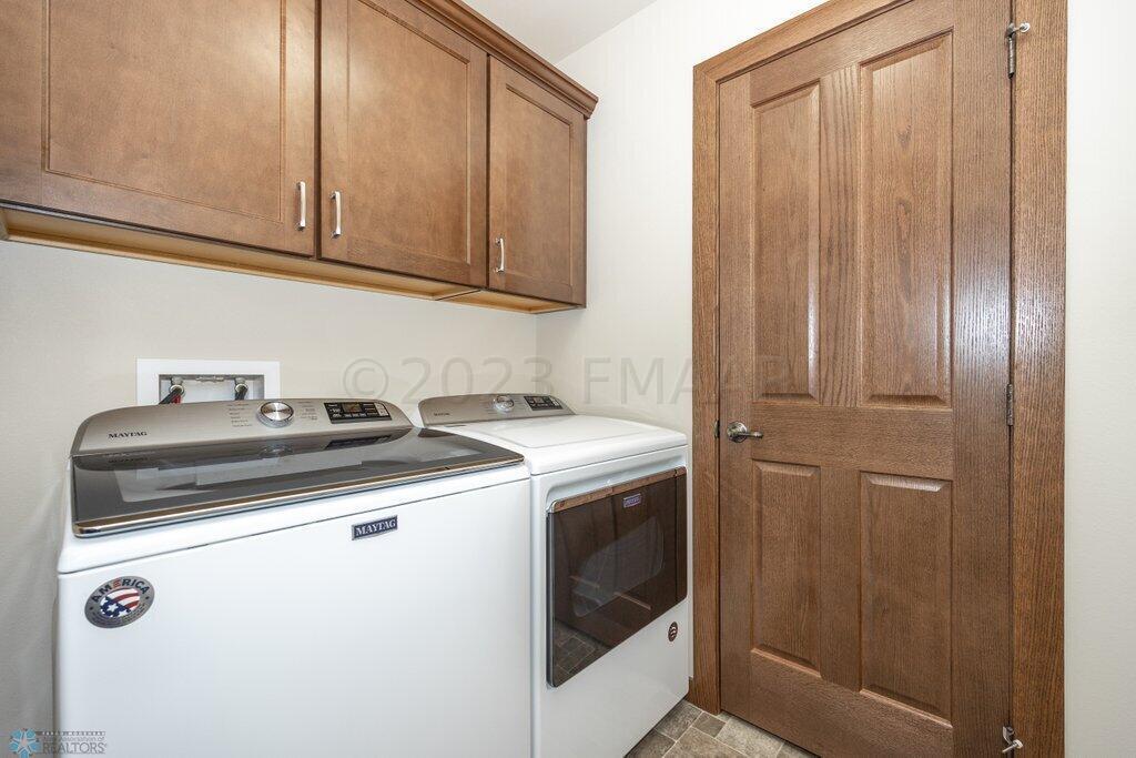419 38th Ave E, West Fargo