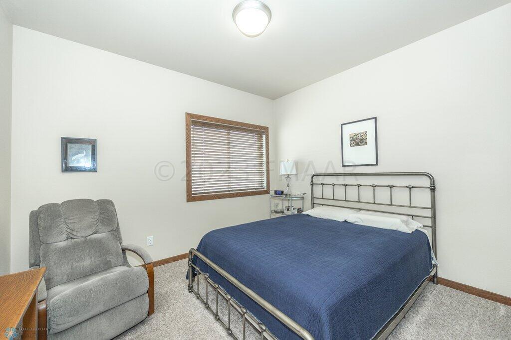 419 38th Ave E, West Fargo