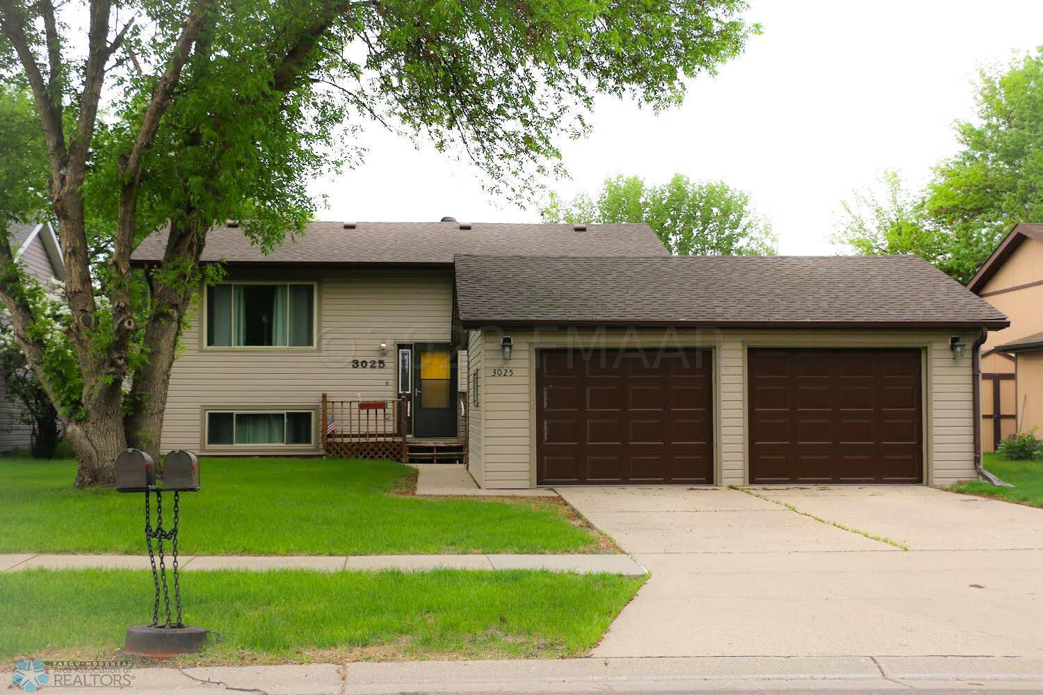3025 21 St S, Fargo ND 58103