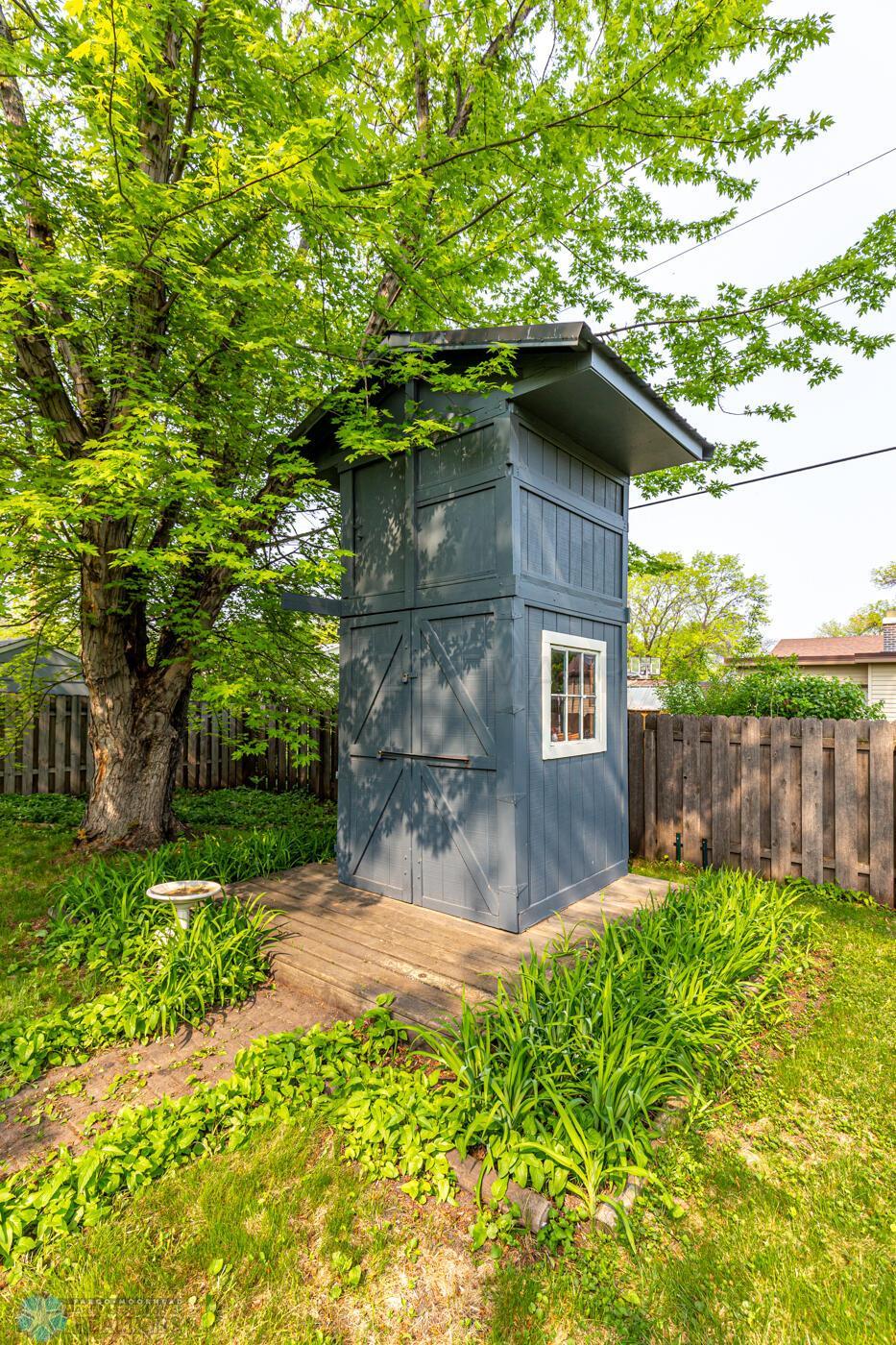 Shed
