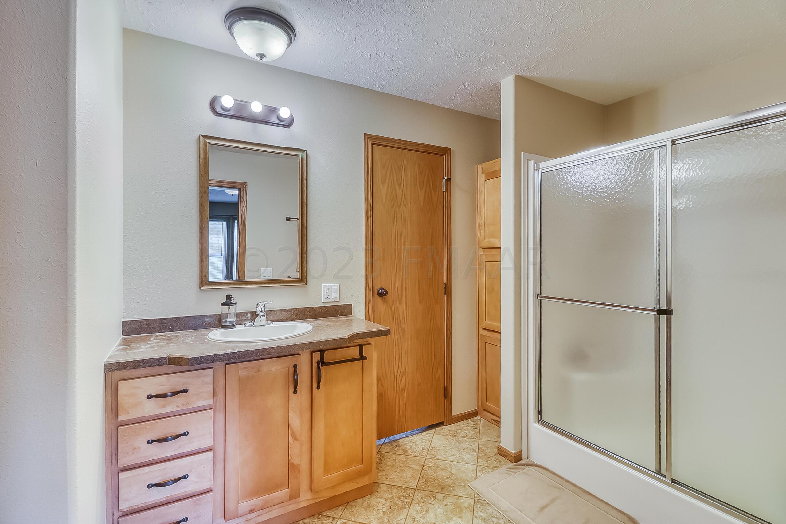 Bathroom1_1