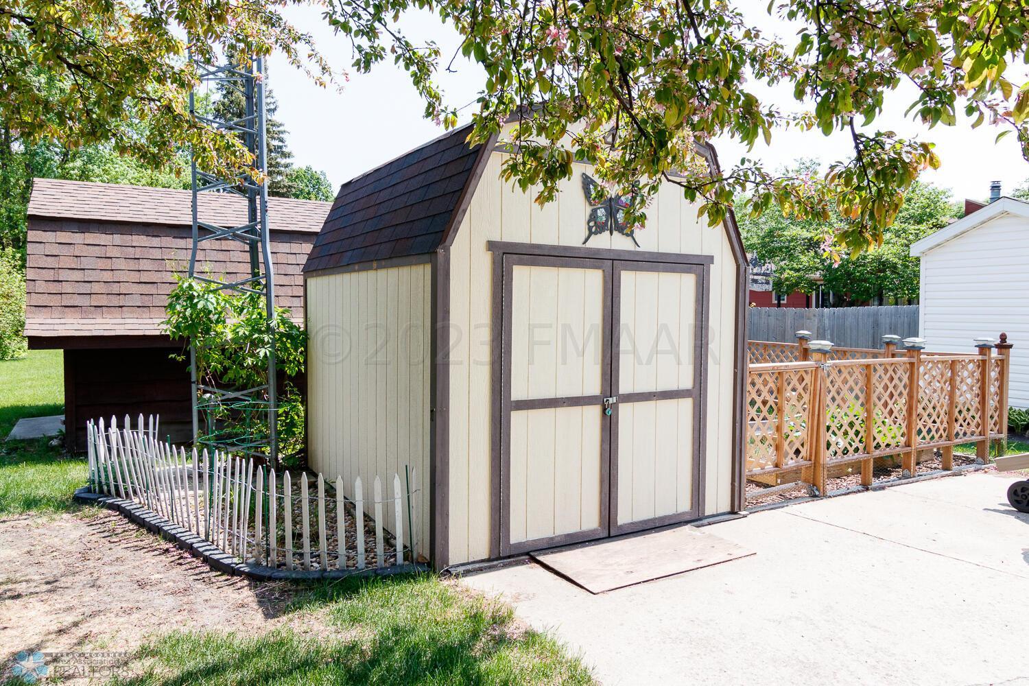 Shed