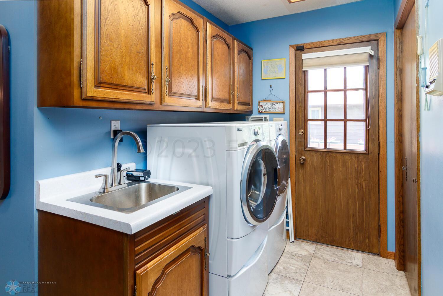 Main level laundry
