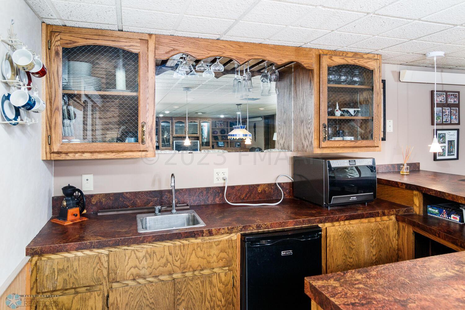 Wet bar