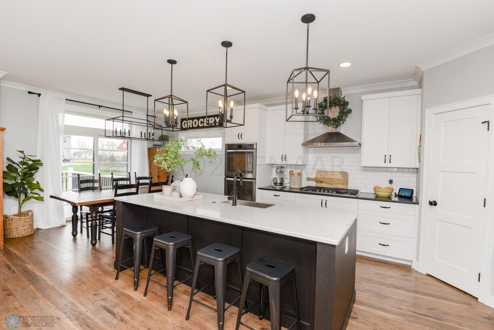 Kitchen/Dining