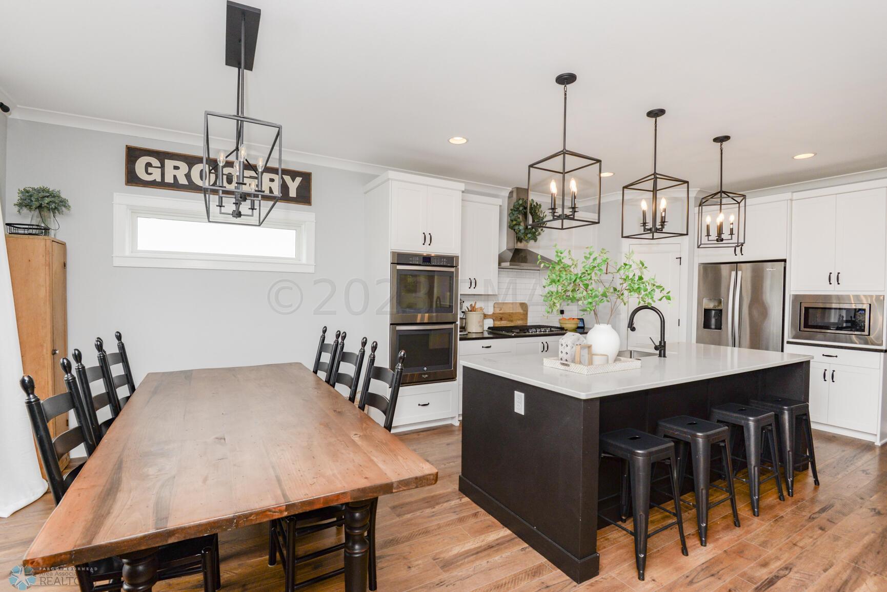 Kitchen/Dining