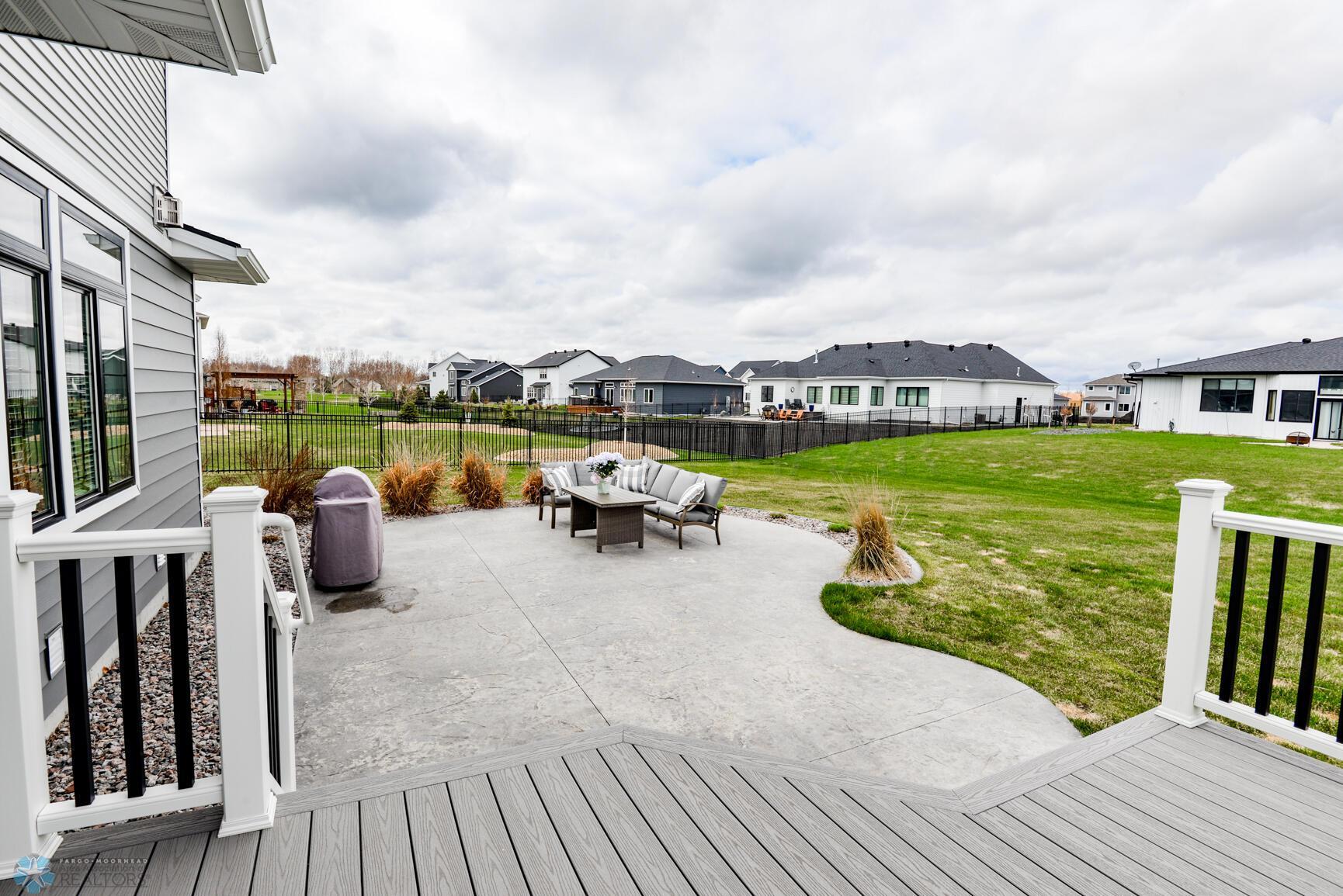 Deck & Patio