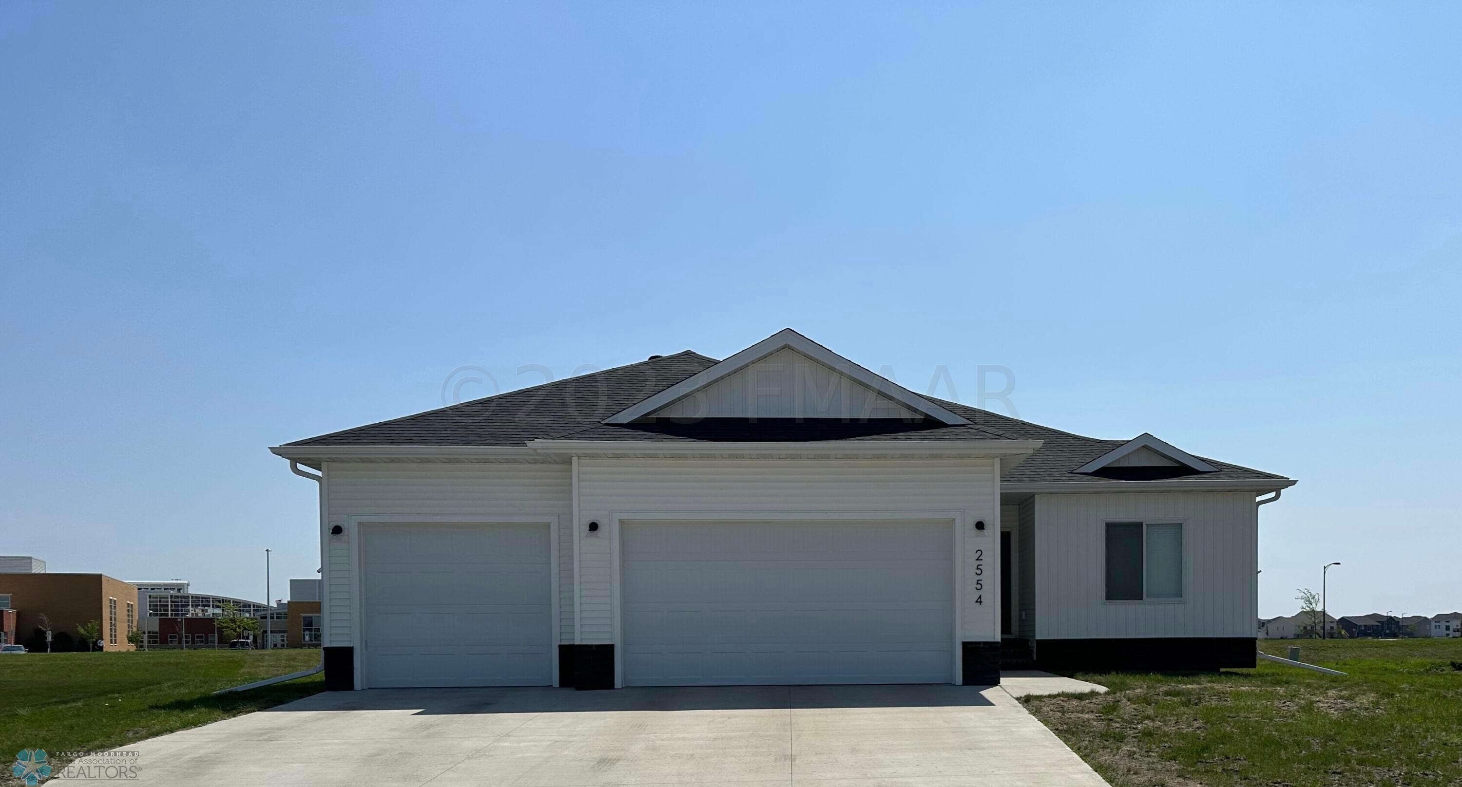 2554 Golden Valley Parkway