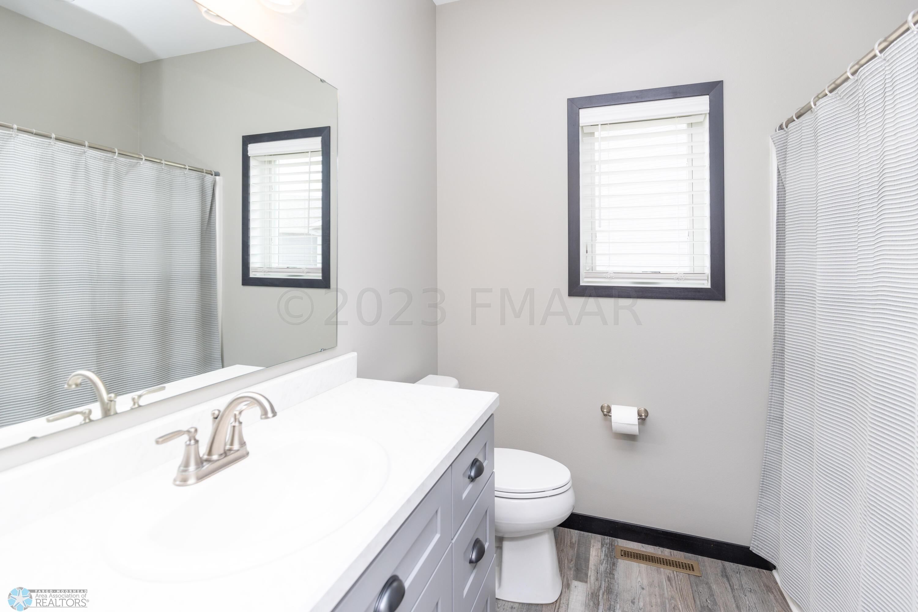 Full bathroom on main
