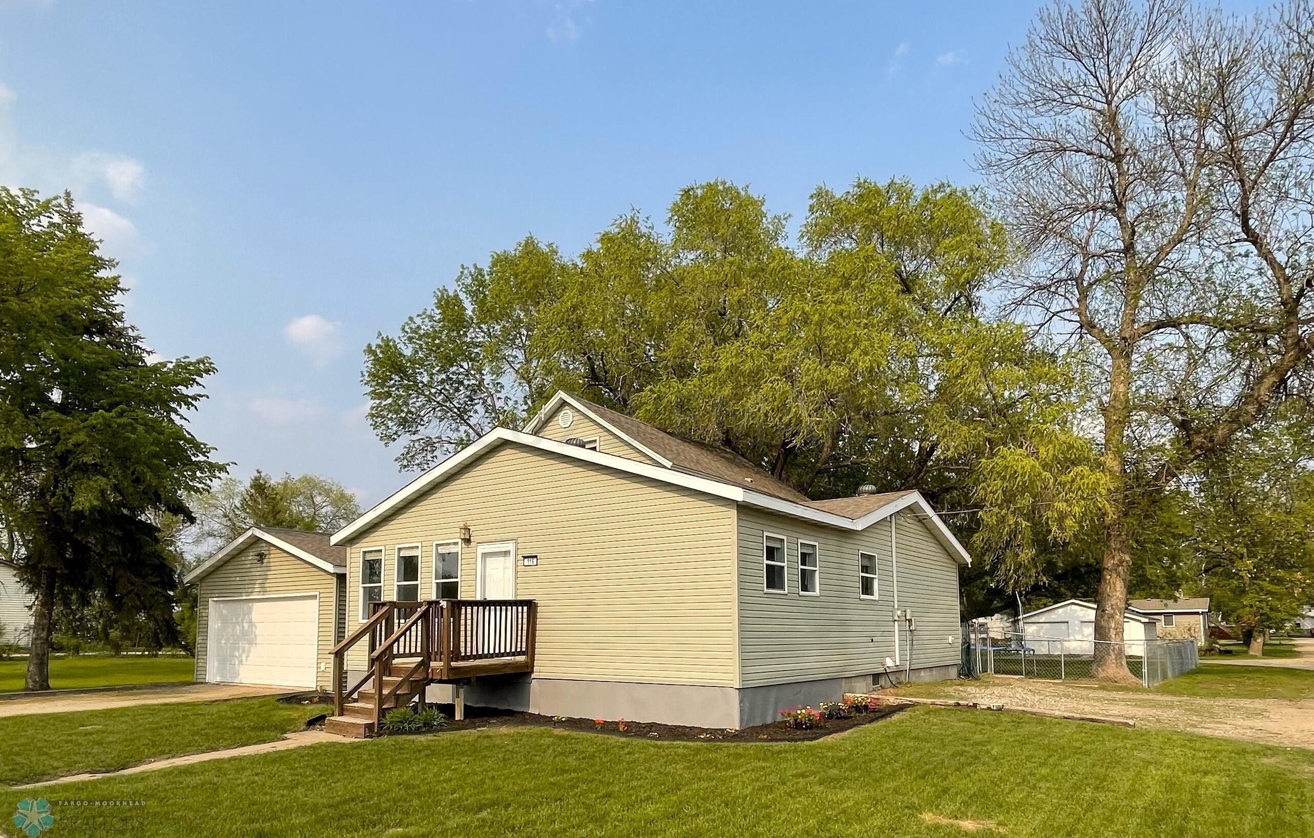 Glyndon Home - Like New