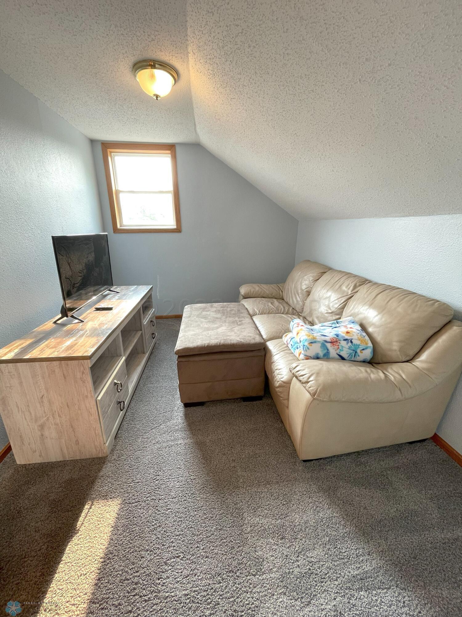 Cozy 3rd Bedroom