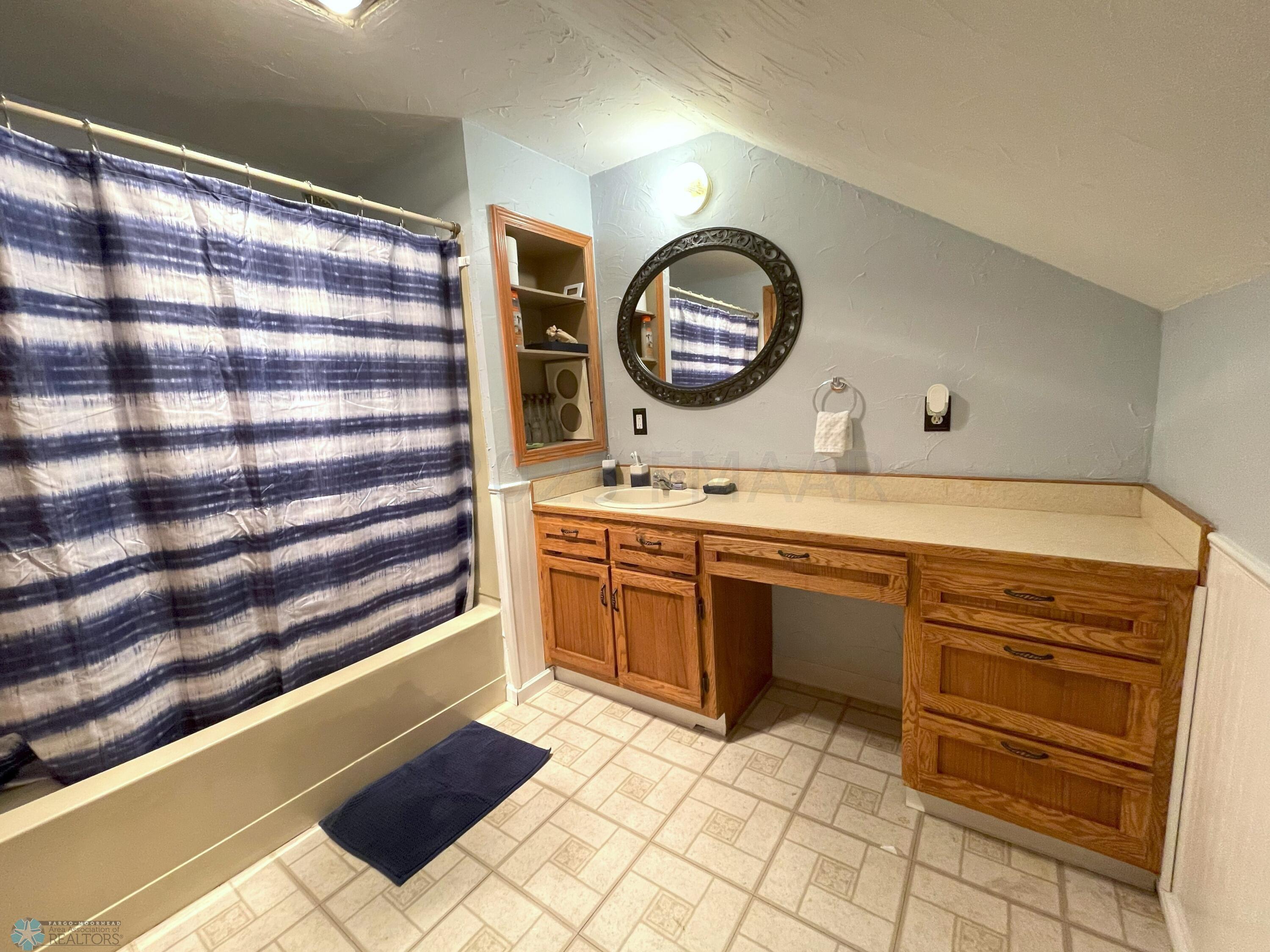 Upstairs Full Bath