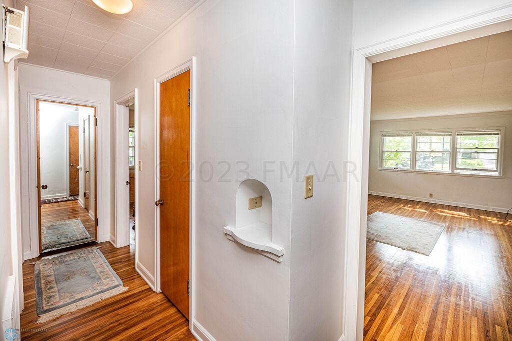 Beautiful Hardwood on Main Lvl