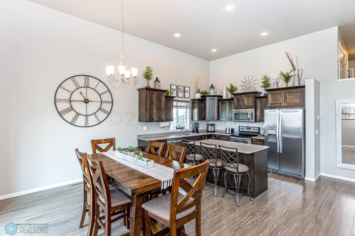 Dining/Kitchen