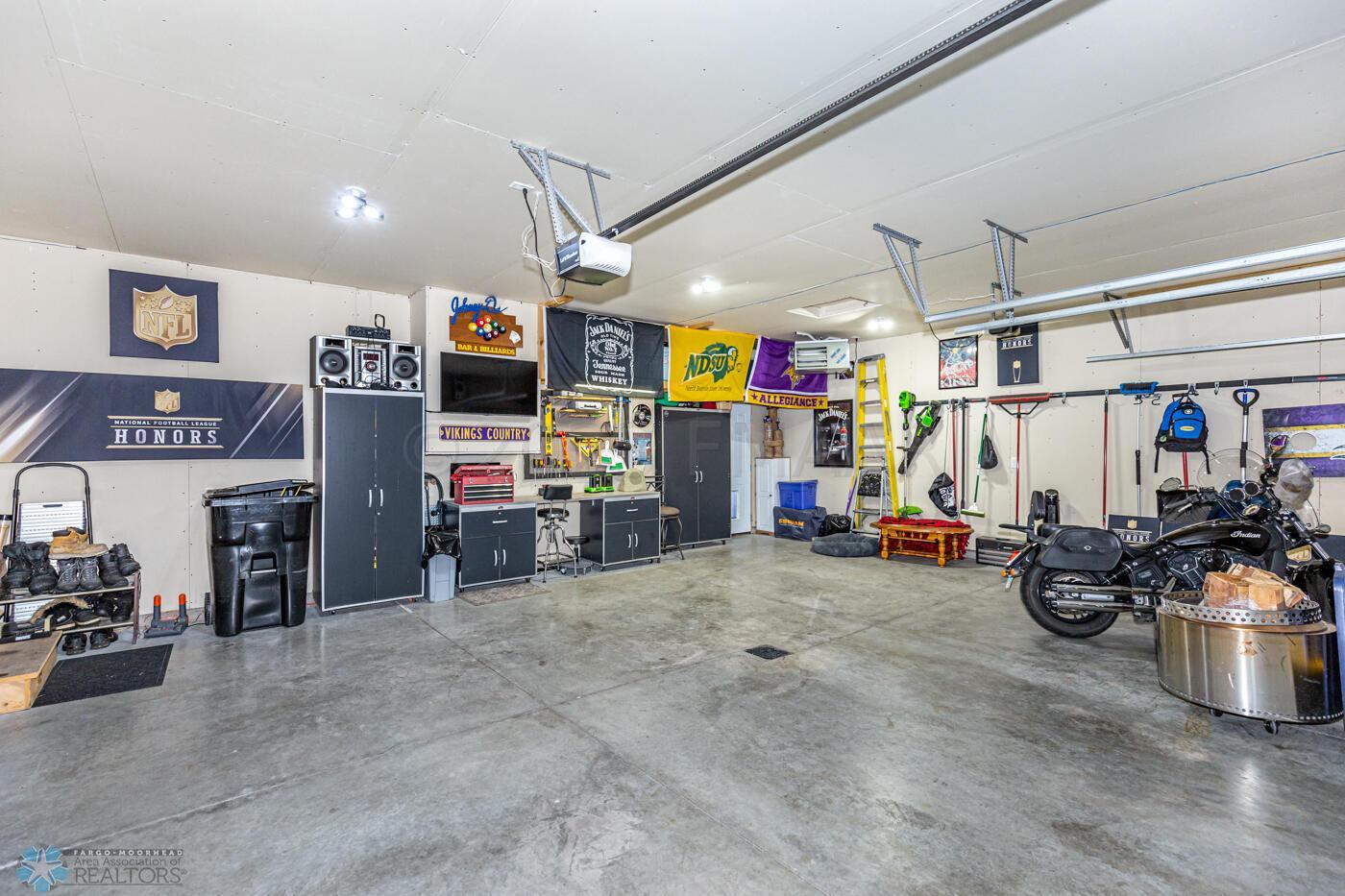 3 stall garage