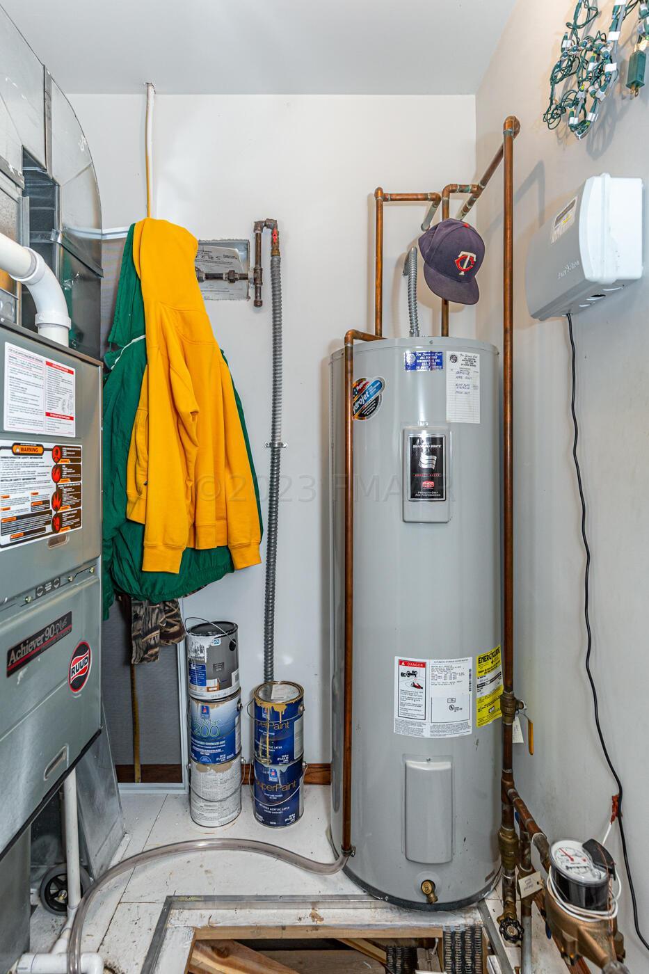 Utilities / Crawl Space