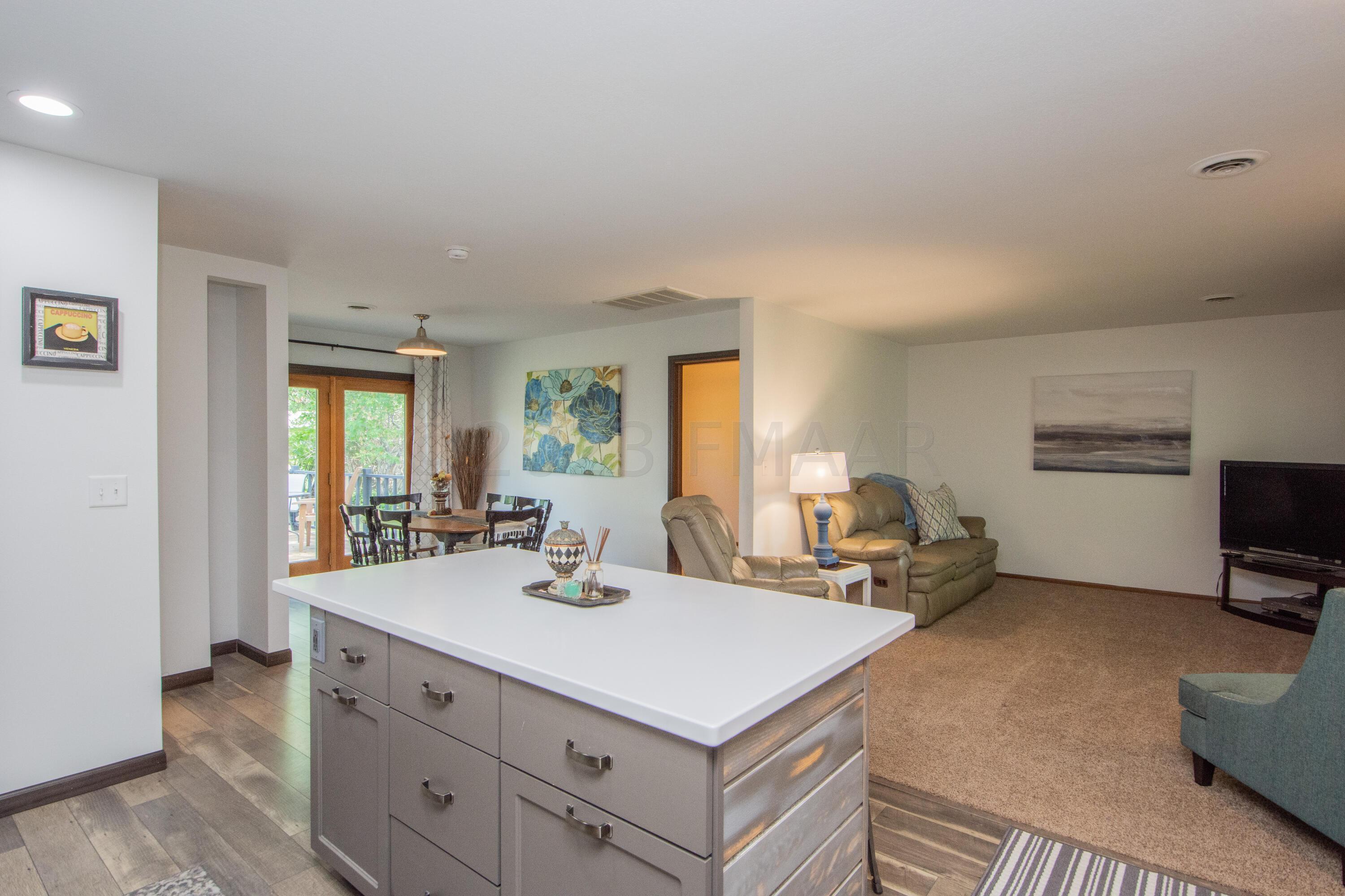 Kitchen/Livingroom