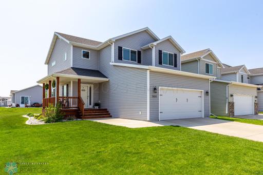 5804 57 Avenue S, Fargo, ND 58104