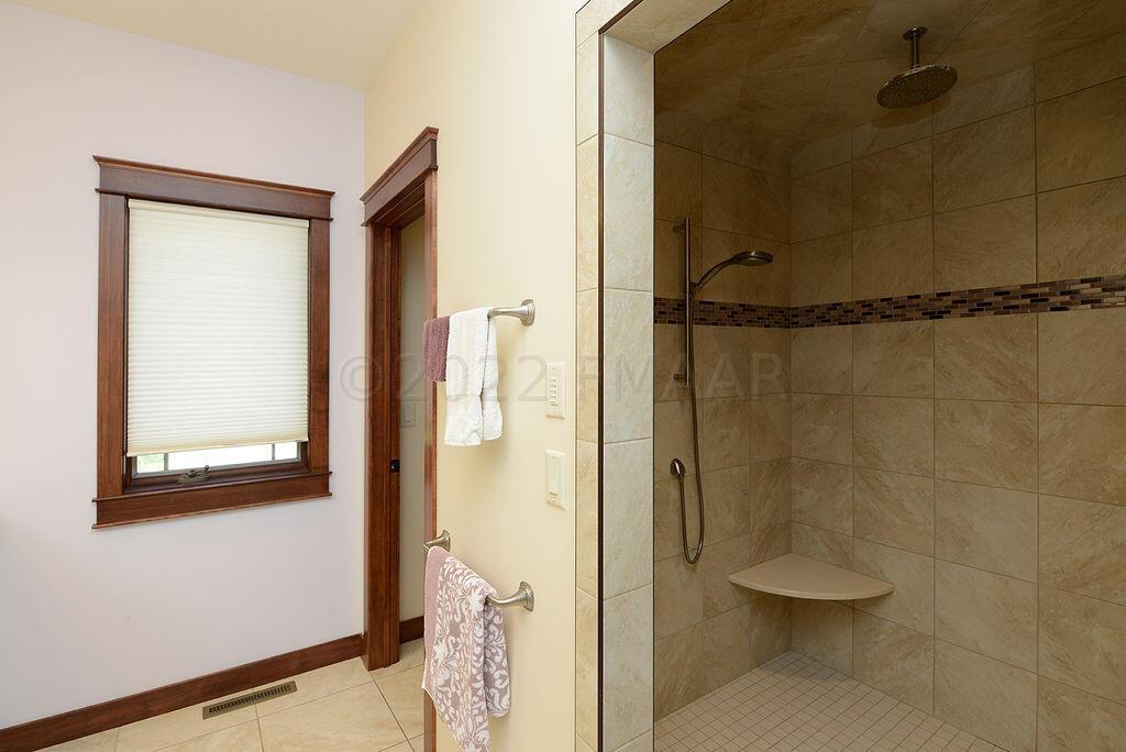3930 2nd St E West Fargo