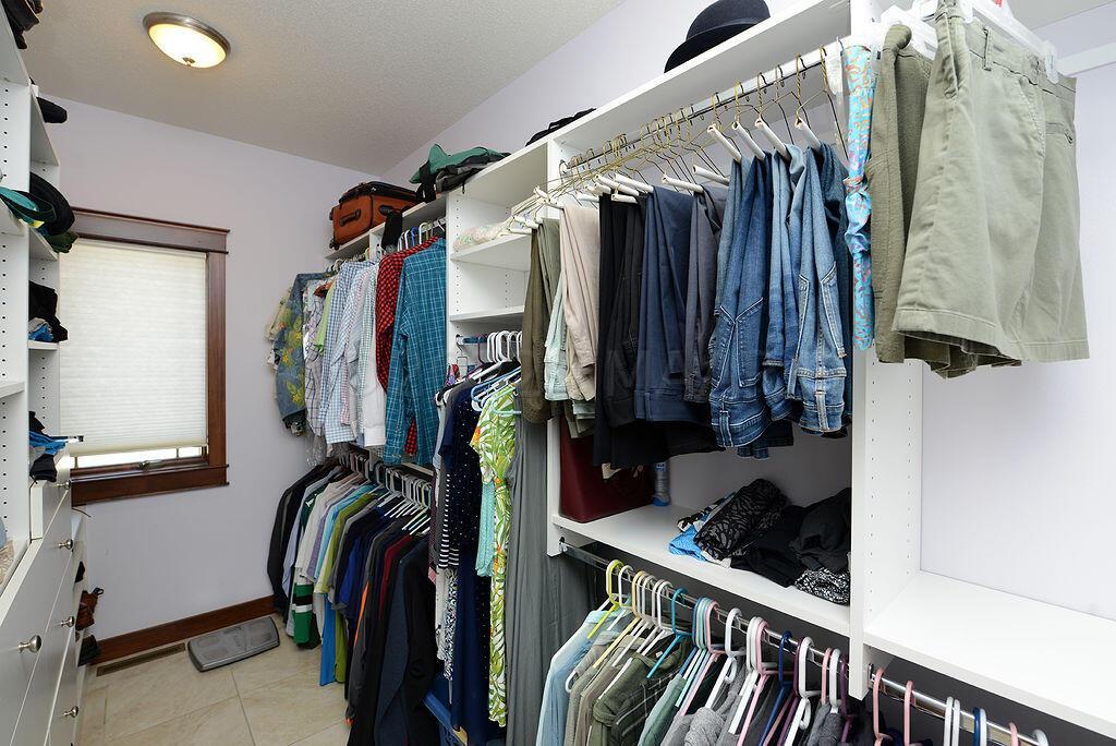 3930 2nd St E West Fargo