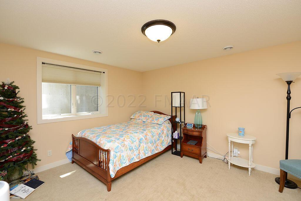 3930 2nd St E West Fargo