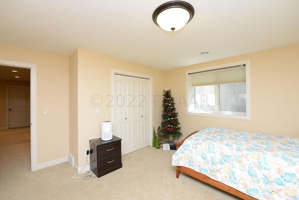 3930 2nd St E West Fargo