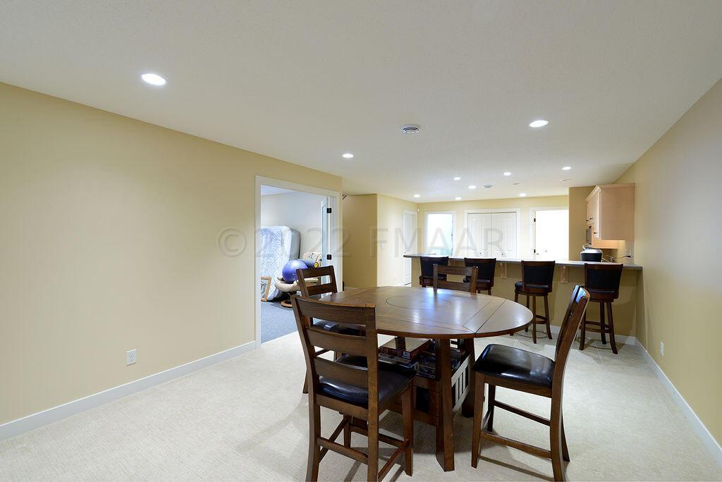 3930 2nd St E West Fargo